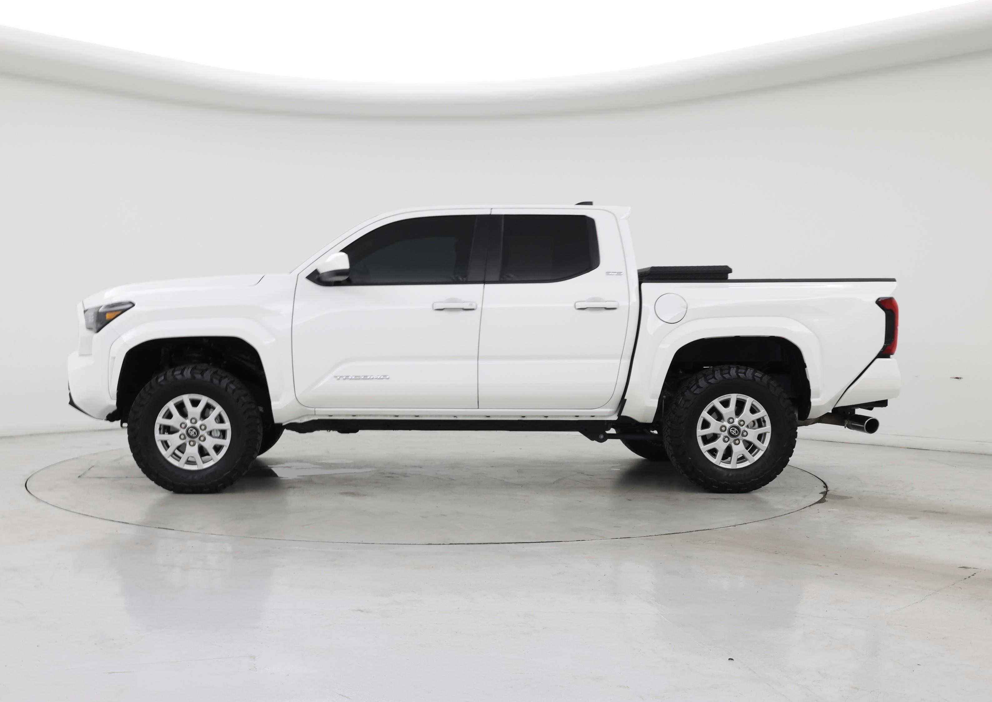 Thumbnail: 2025 Toyota Tacoma - 3