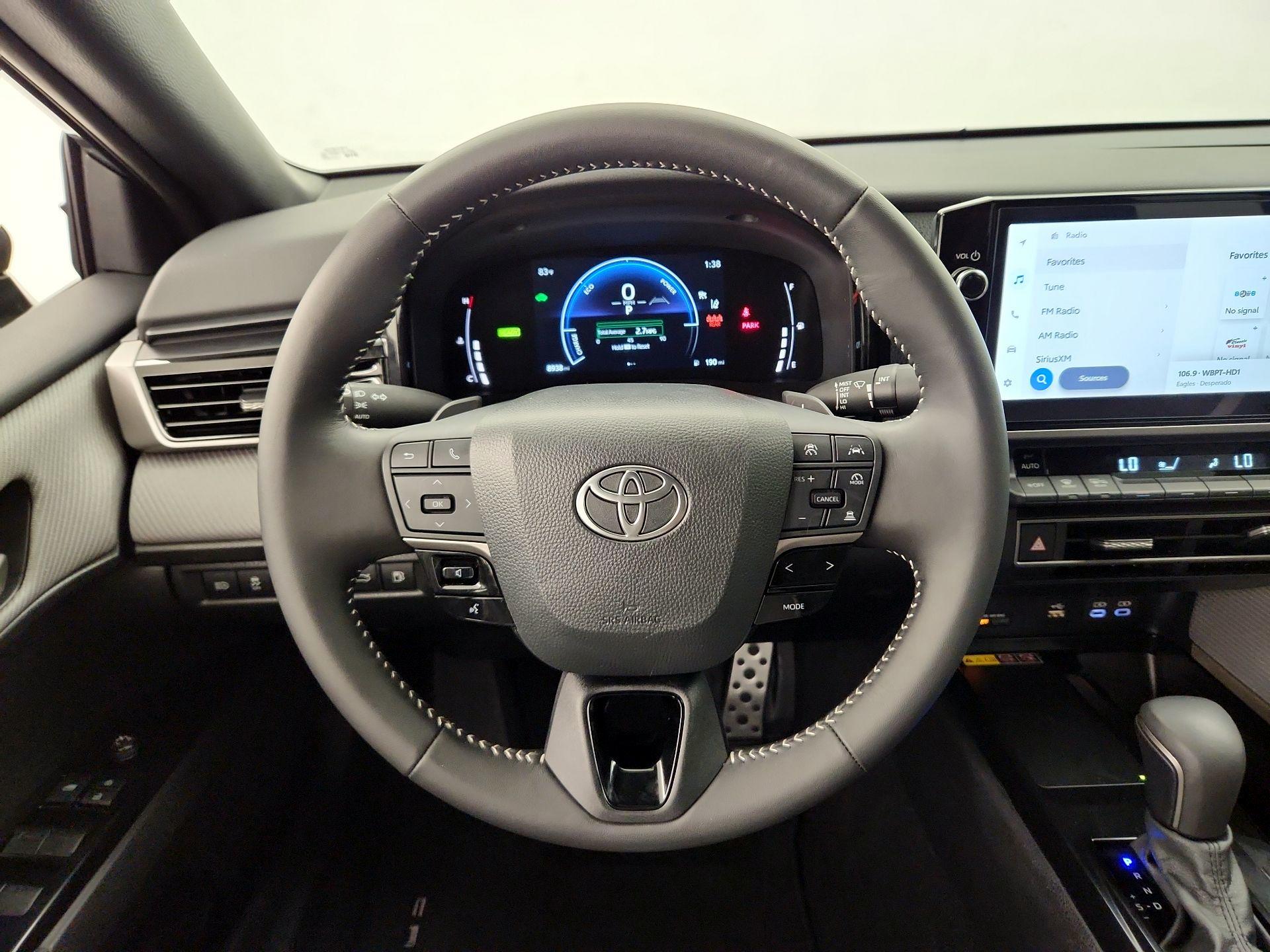 Thumbnail: 2025 Toyota Camry - 10