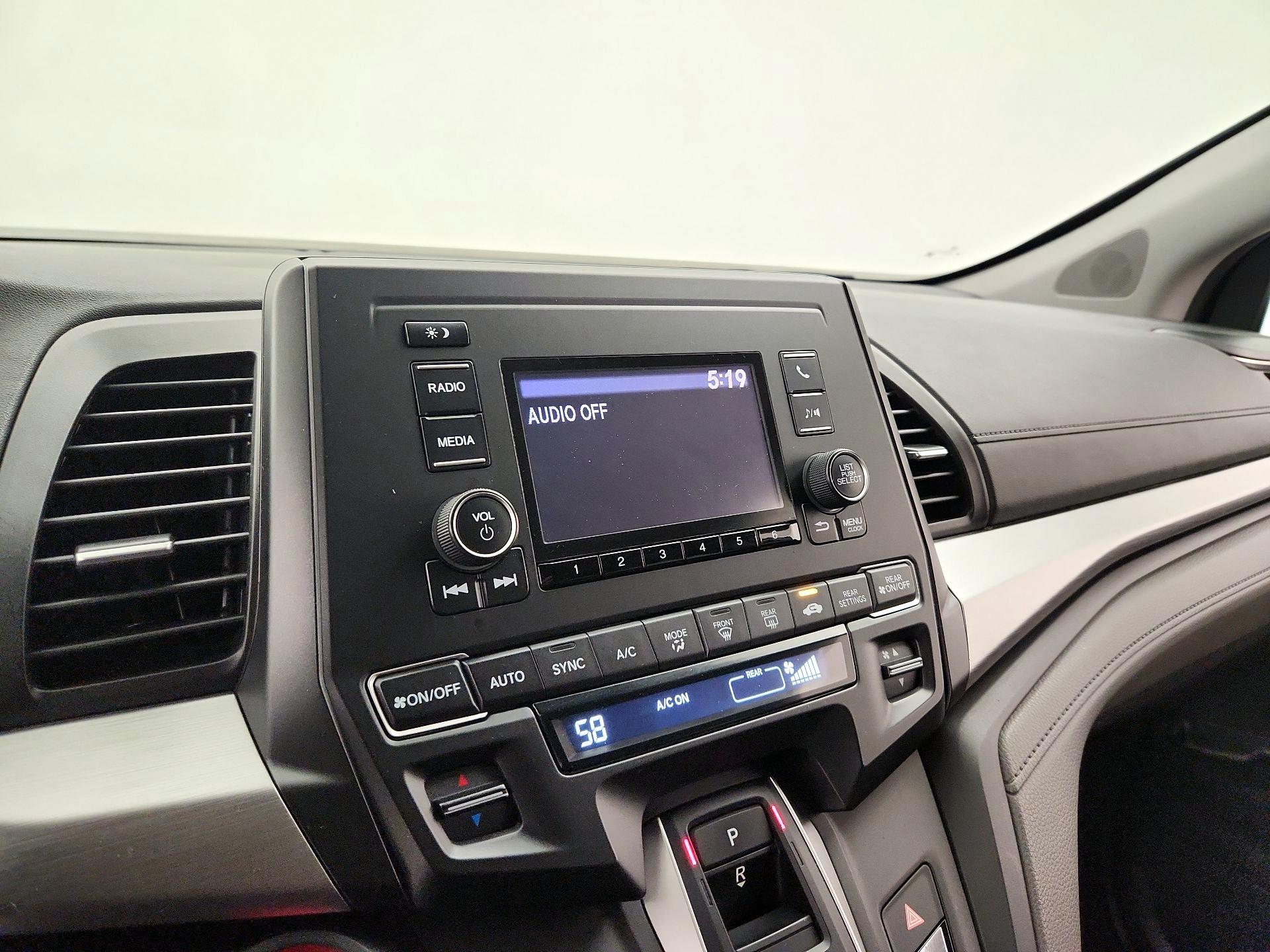 Thumbnail: 2020 Honda Odyssey - 15
