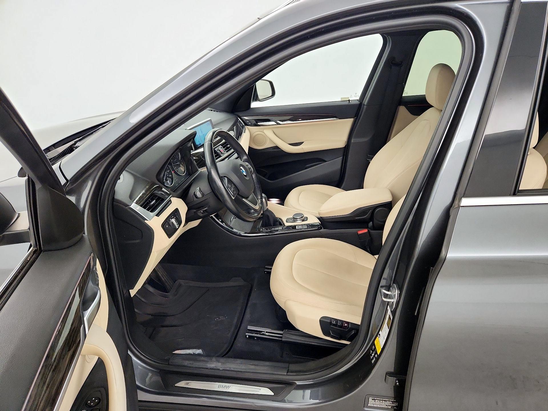 Thumbnail: 2016 BMW X1 - 11