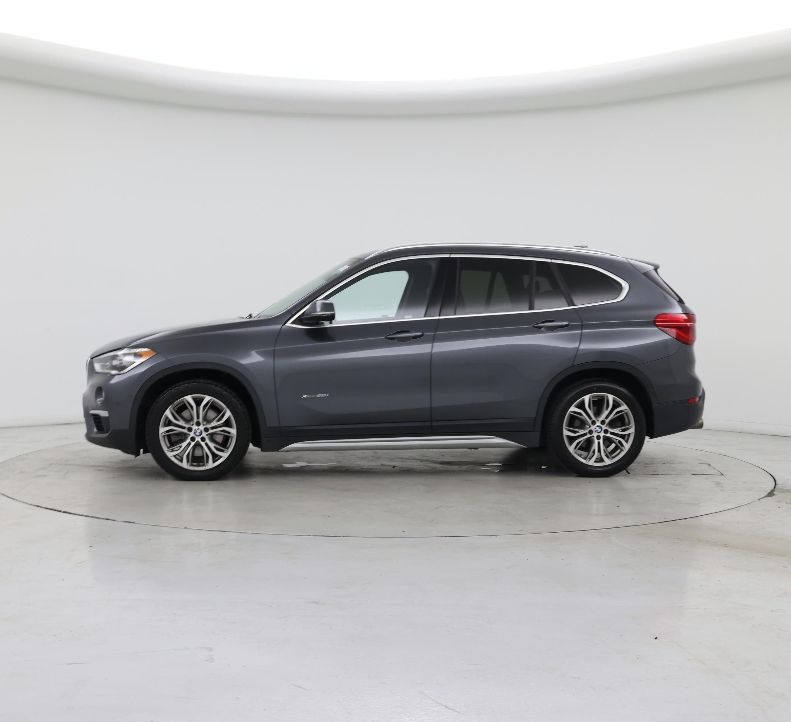 Thumbnail: 2016 BMW X1 - 3