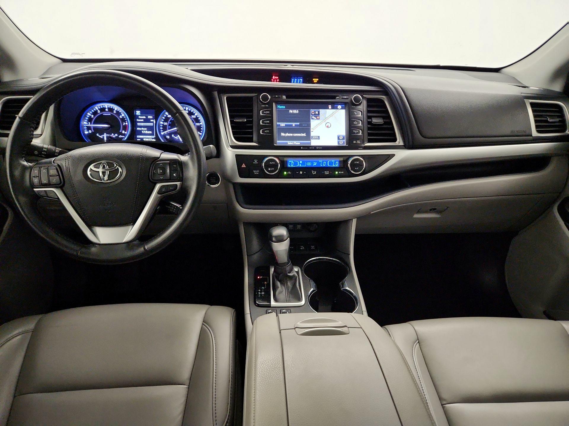 Thumbnail: 2019 Toyota Highlander - 9
