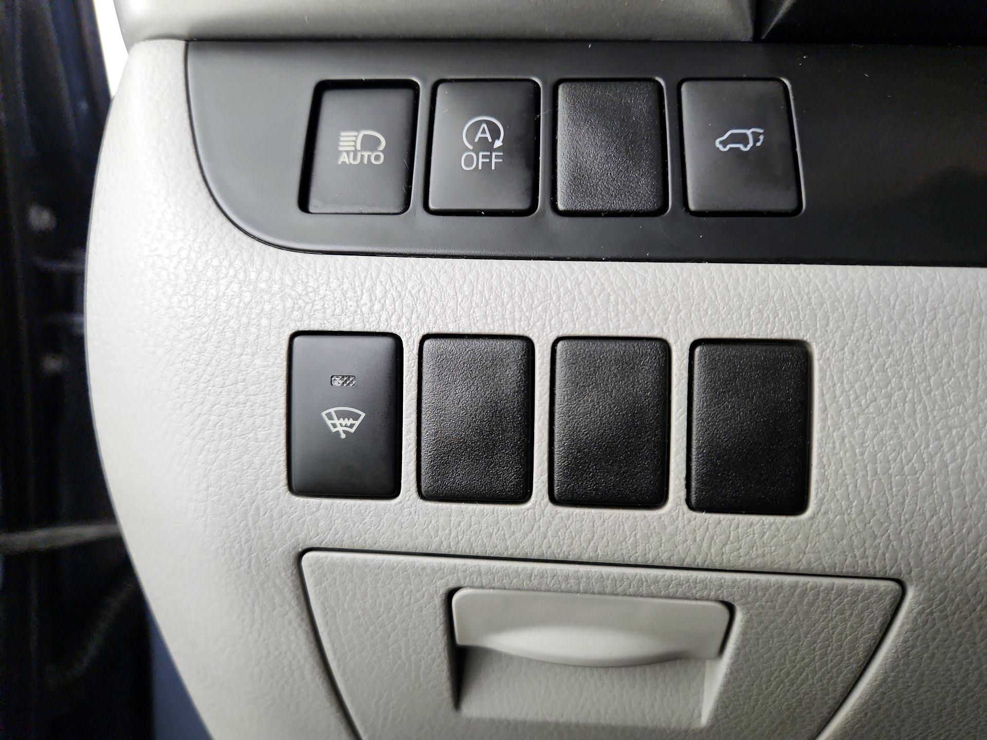 Thumbnail: 2019 Toyota Highlander - 13