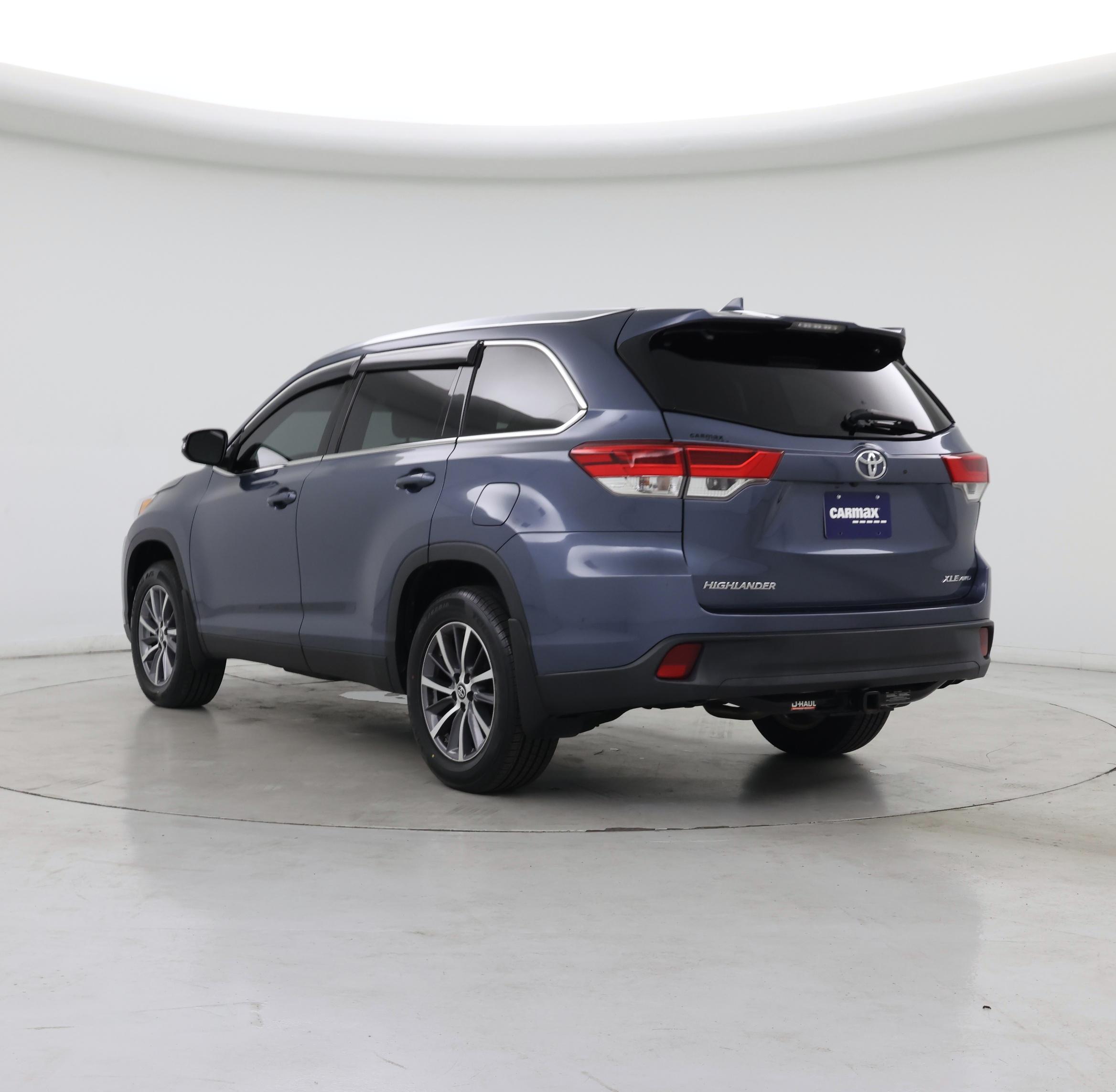 Thumbnail: 2019 Toyota Highlander - 2