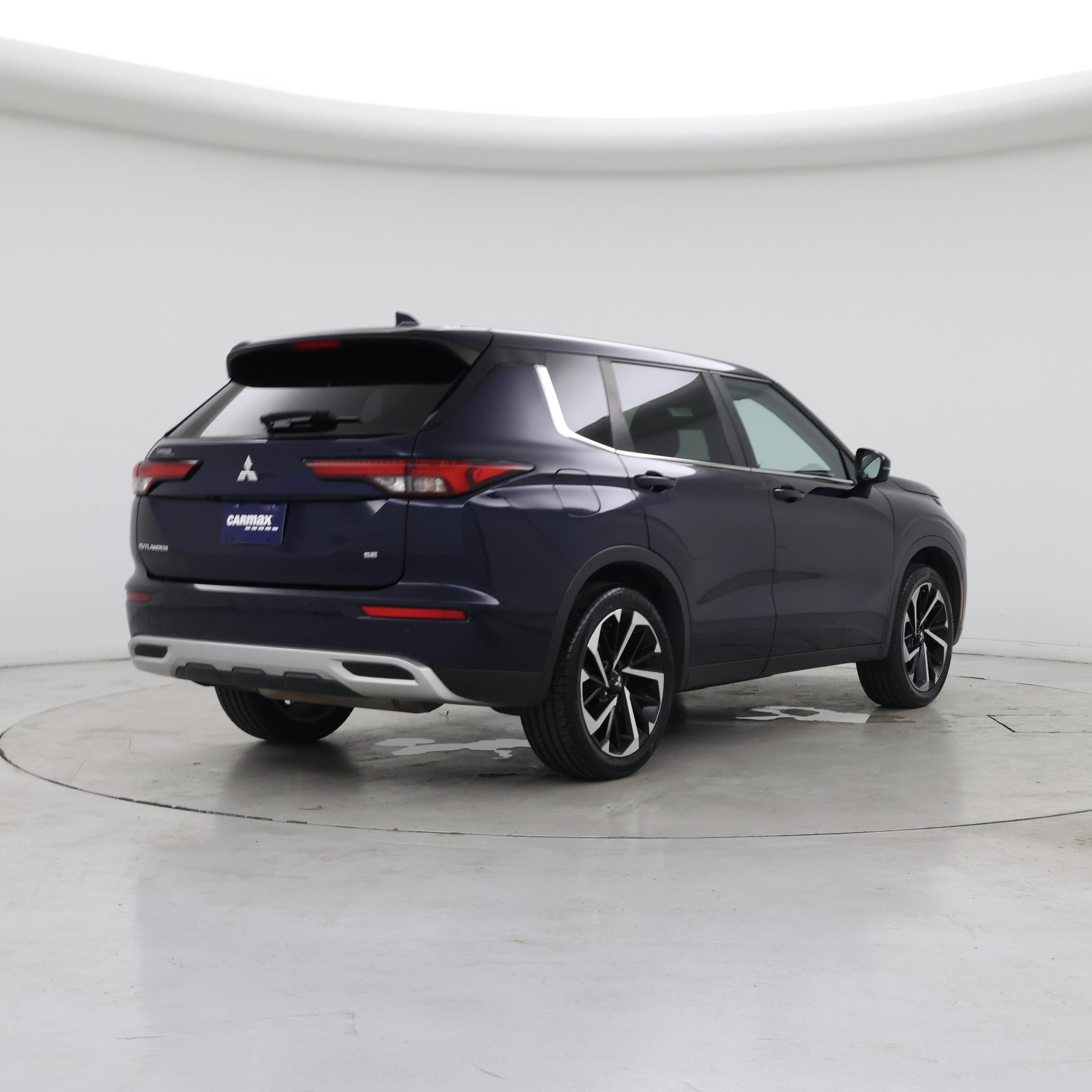 Thumbnail: 2022 Mitsubishi Outlander - 8