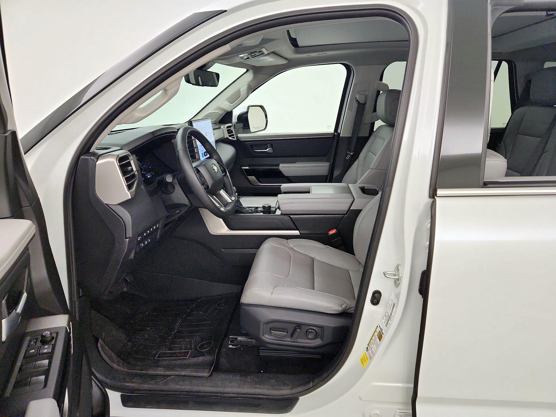 Thumbnail: 2023 Toyota Sequoia - 11