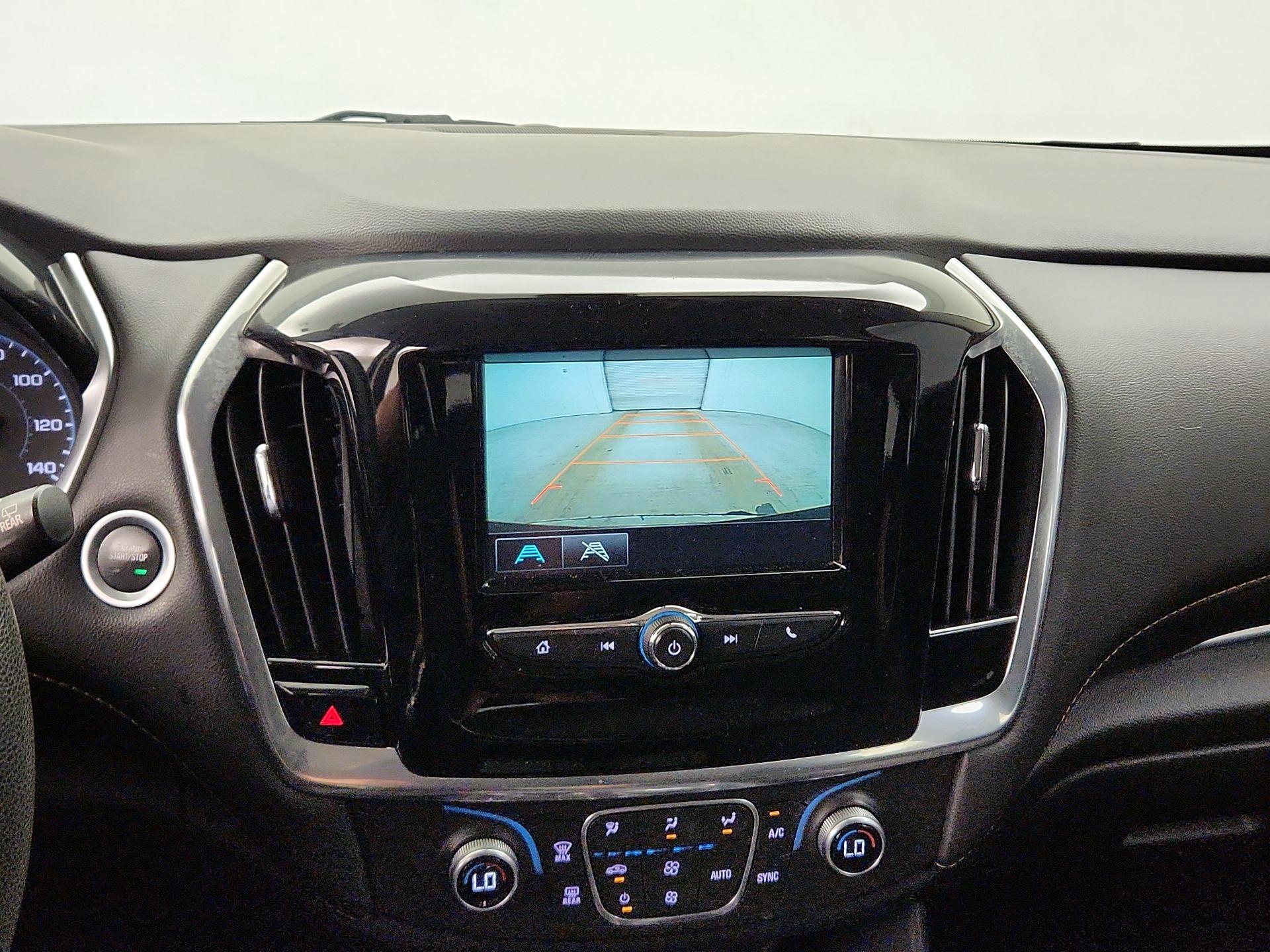 Thumbnail: 2018 Chevrolet Traverse - 14