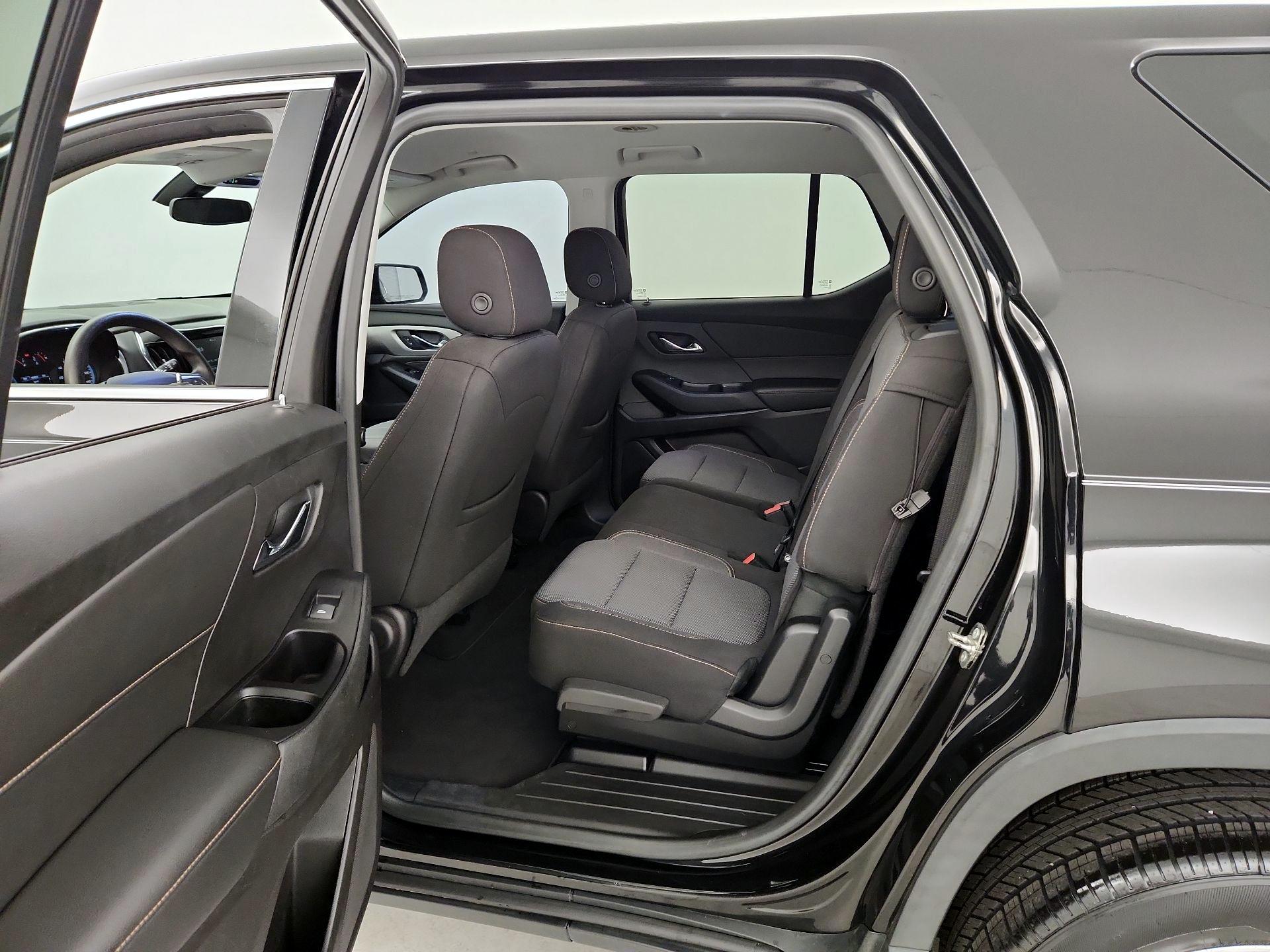 Thumbnail: 2018 Chevrolet Traverse - 19