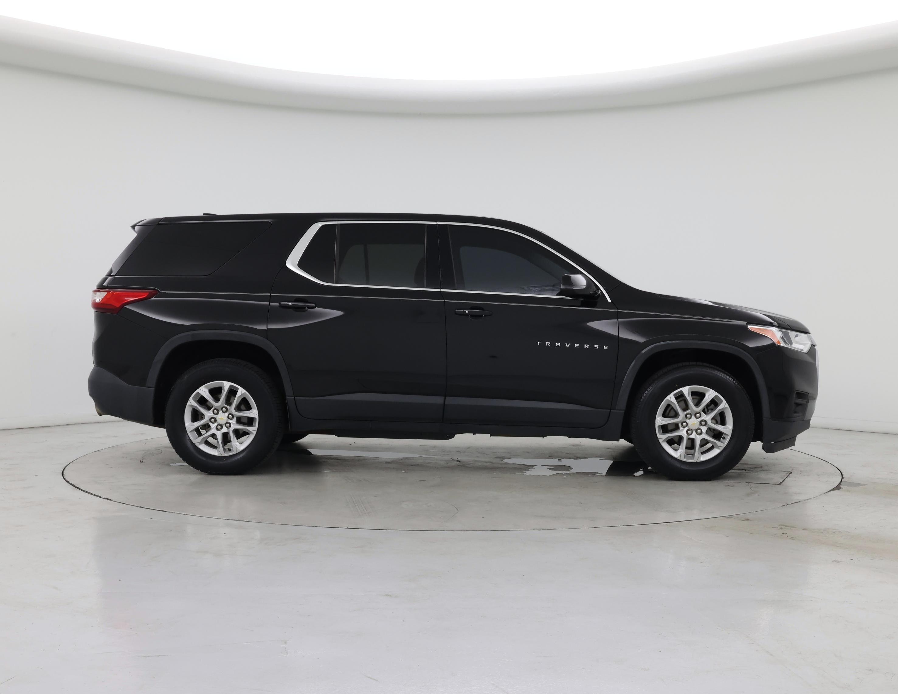Thumbnail: 2018 Chevrolet Traverse - 7