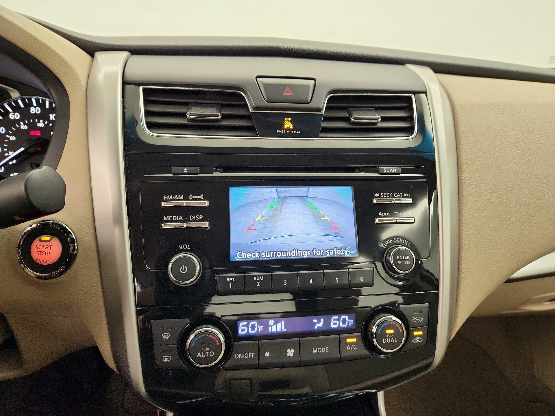 Thumbnail: 2014 Nissan Altima - 14