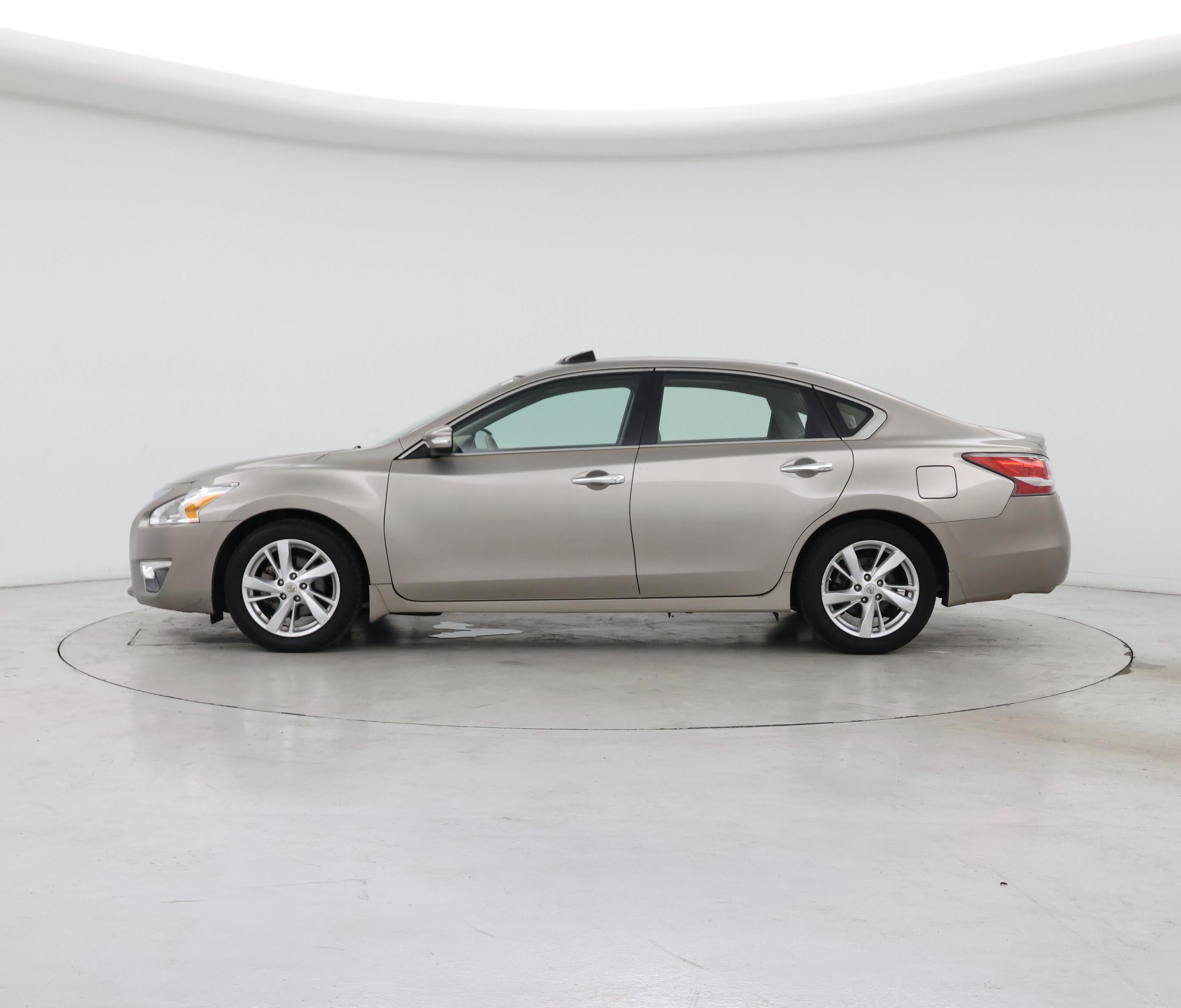 Thumbnail: 2014 Nissan Altima - 3