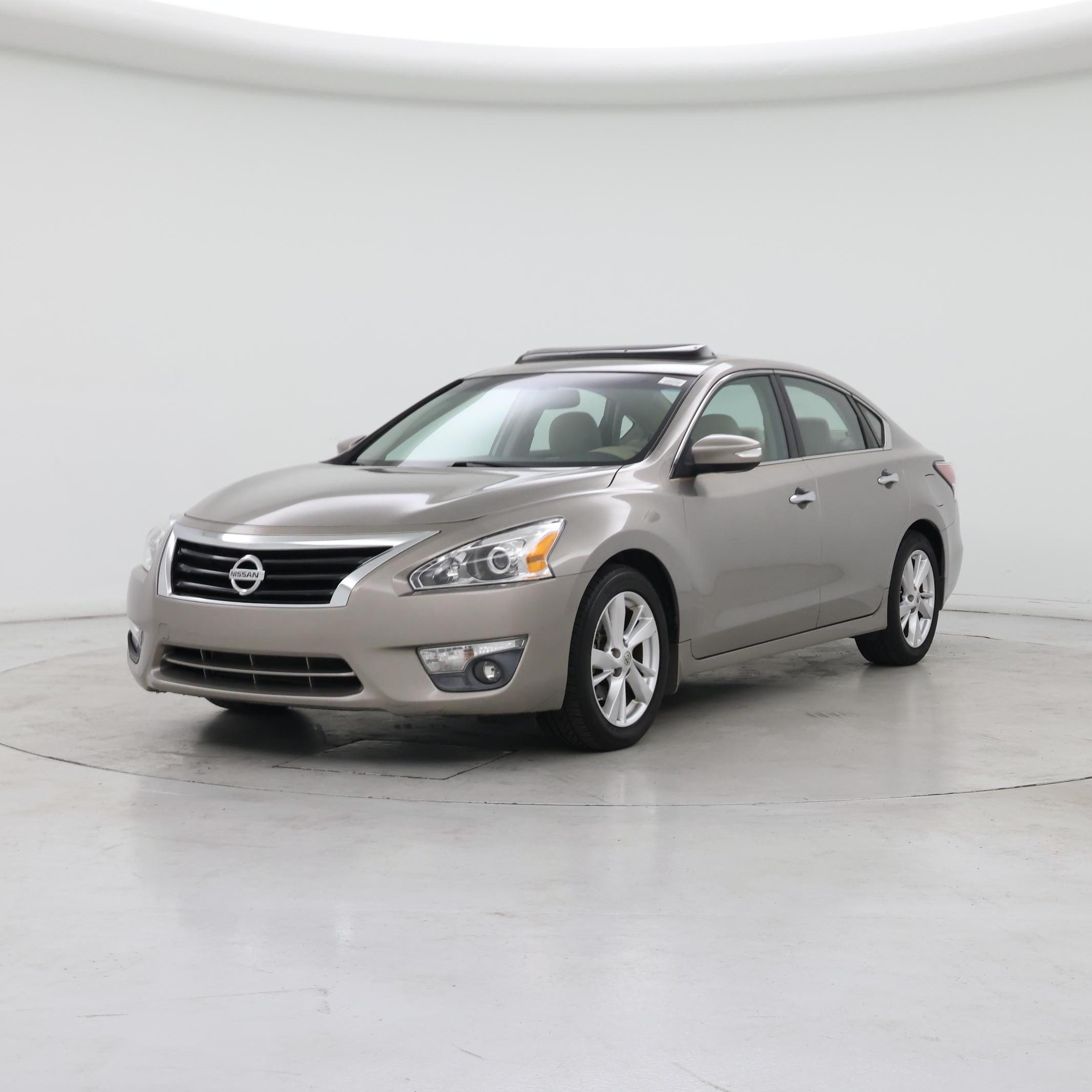 Thumbnail: 2014 Nissan Altima - 4