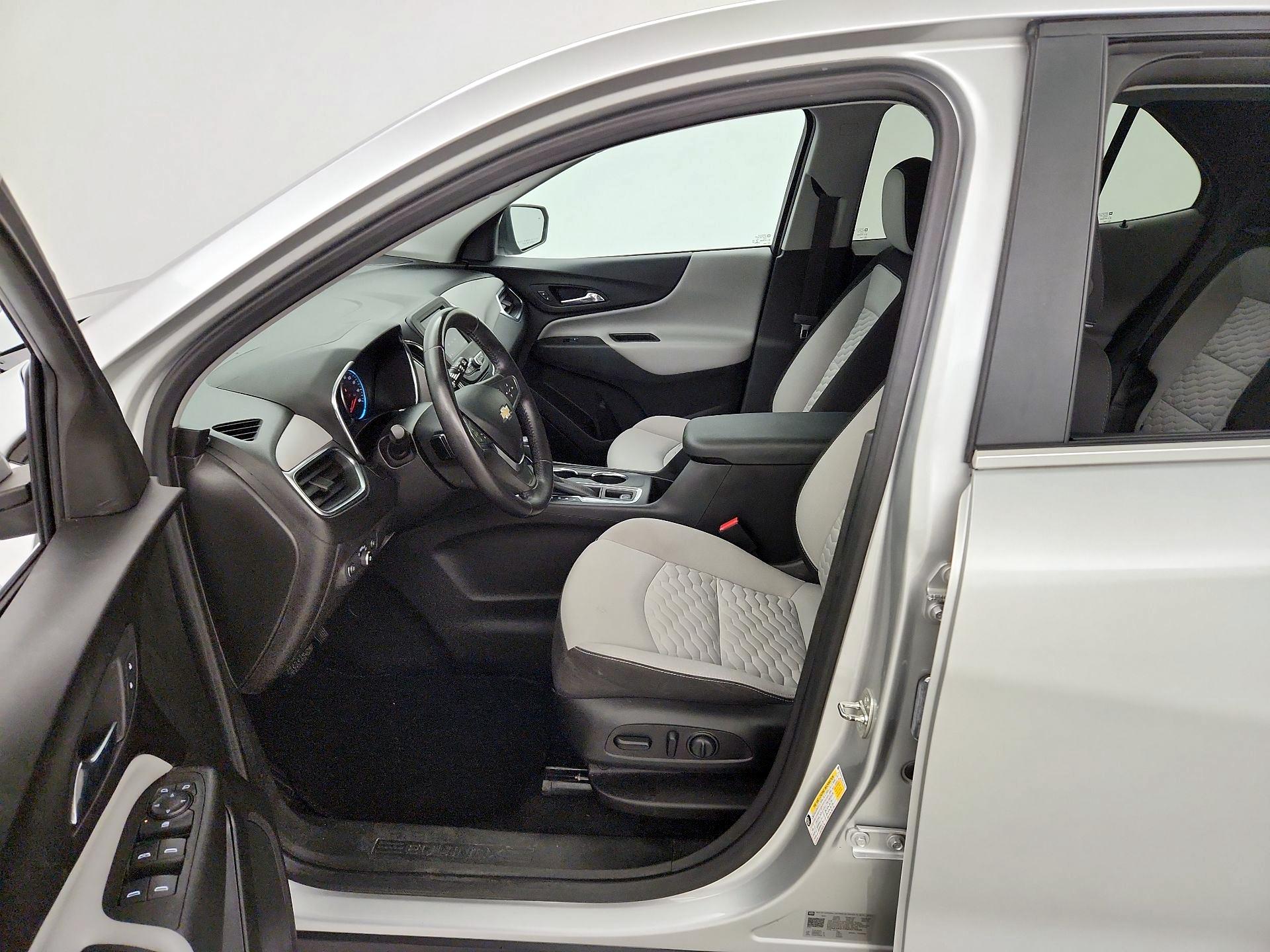 Thumbnail: 2021 Chevrolet Equinox - 11