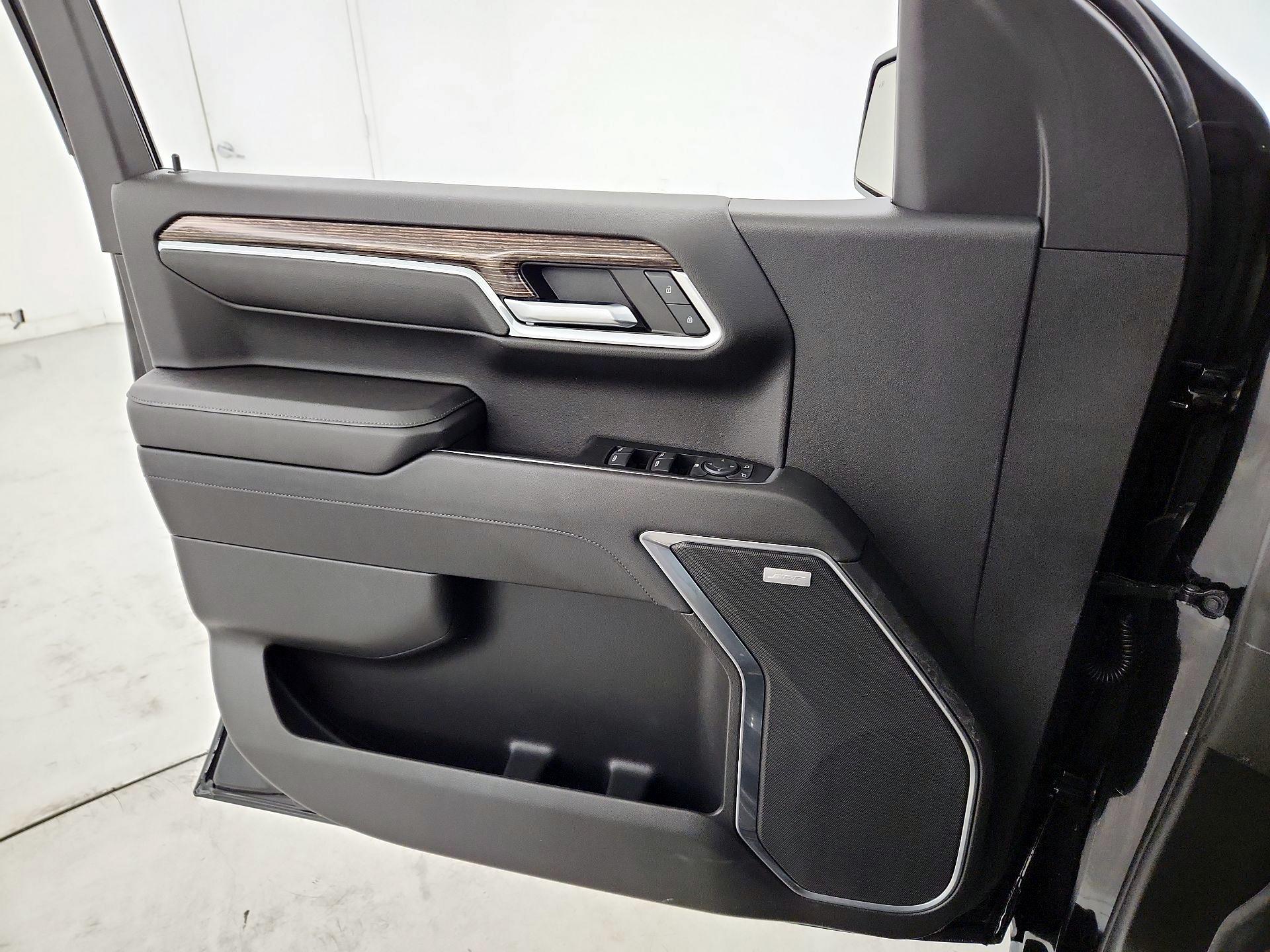 Thumbnail: 2023 GMC Sierra 1500 - 12