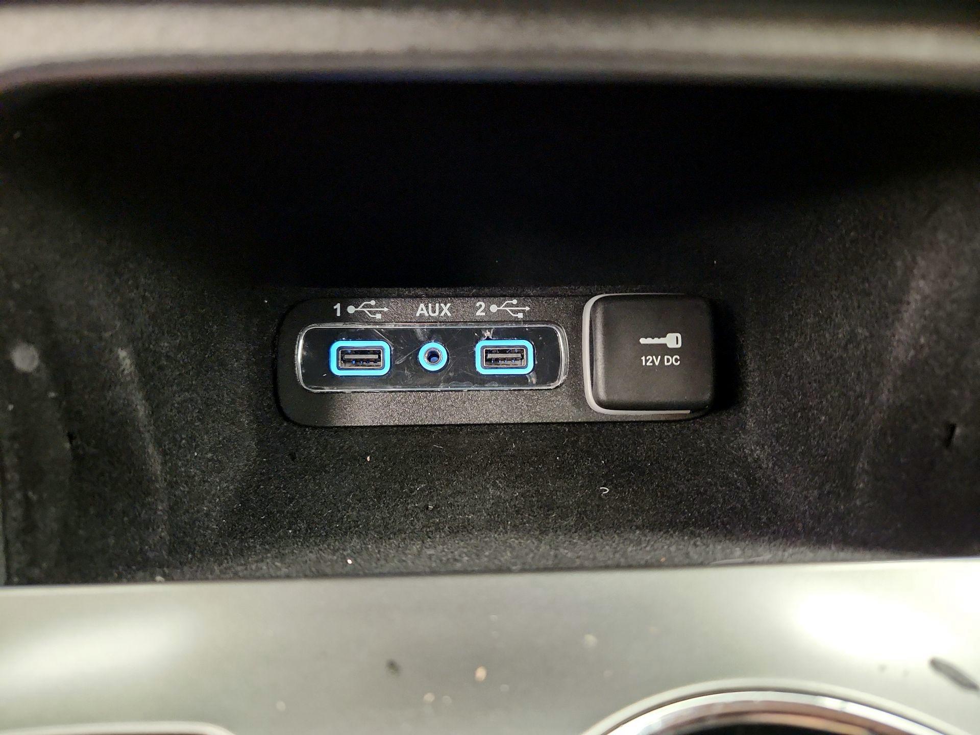 Thumbnail: 2020 Jeep Grand Cherokee - 19