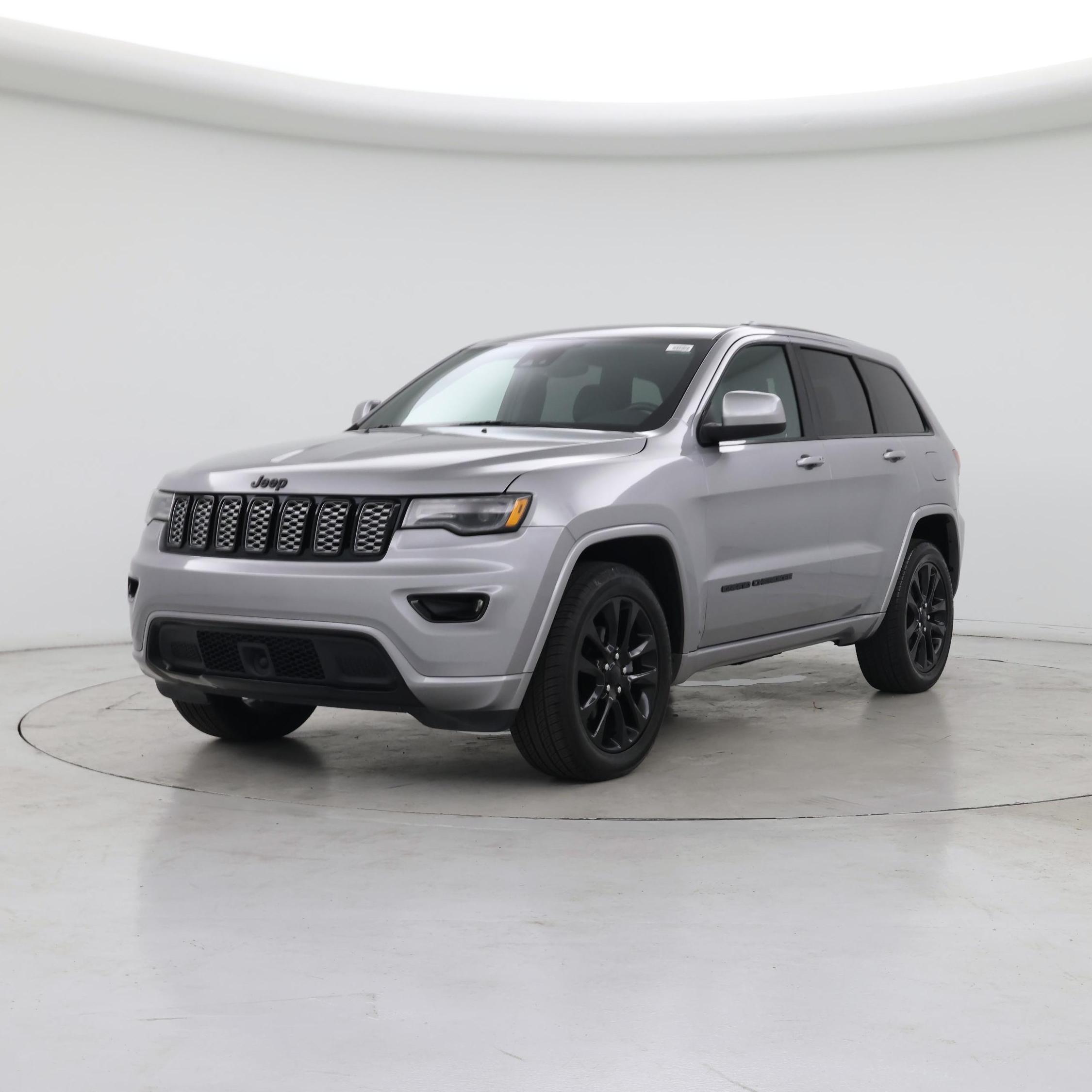 Thumbnail: 2020 Jeep Grand Cherokee - 4