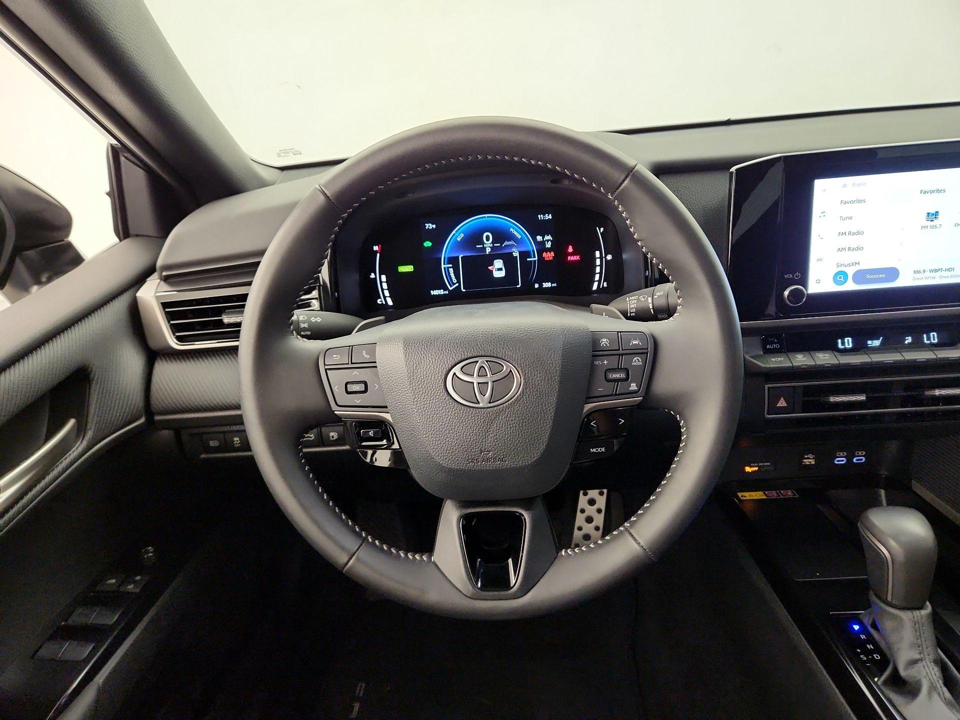 Thumbnail: 2025 Toyota Camry - 10