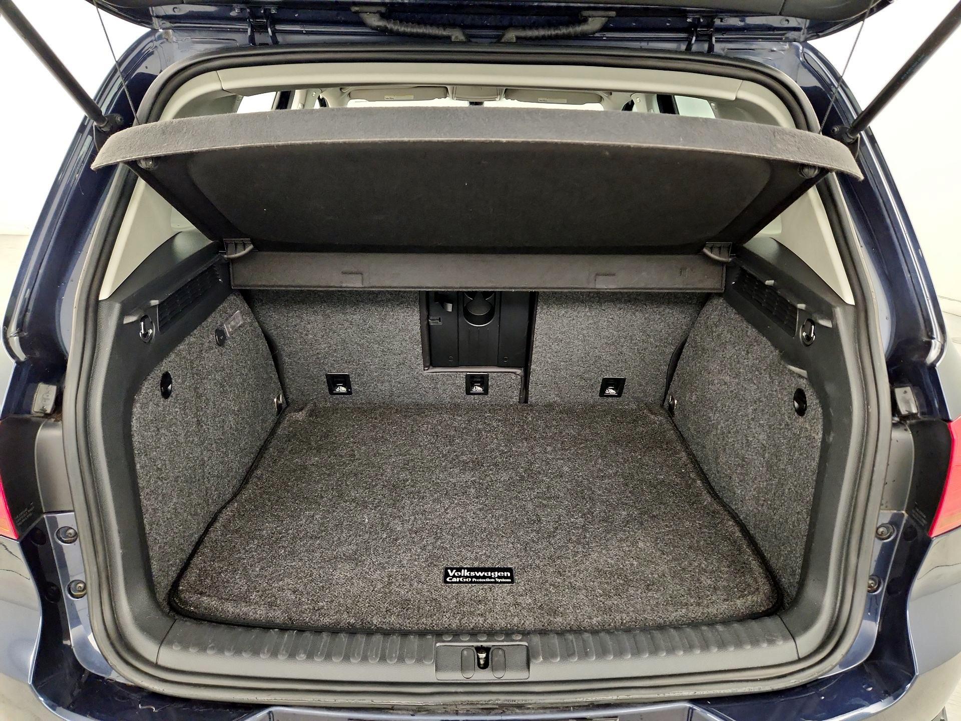 Thumbnail: 2016 Volkswagen Tiguan - 20