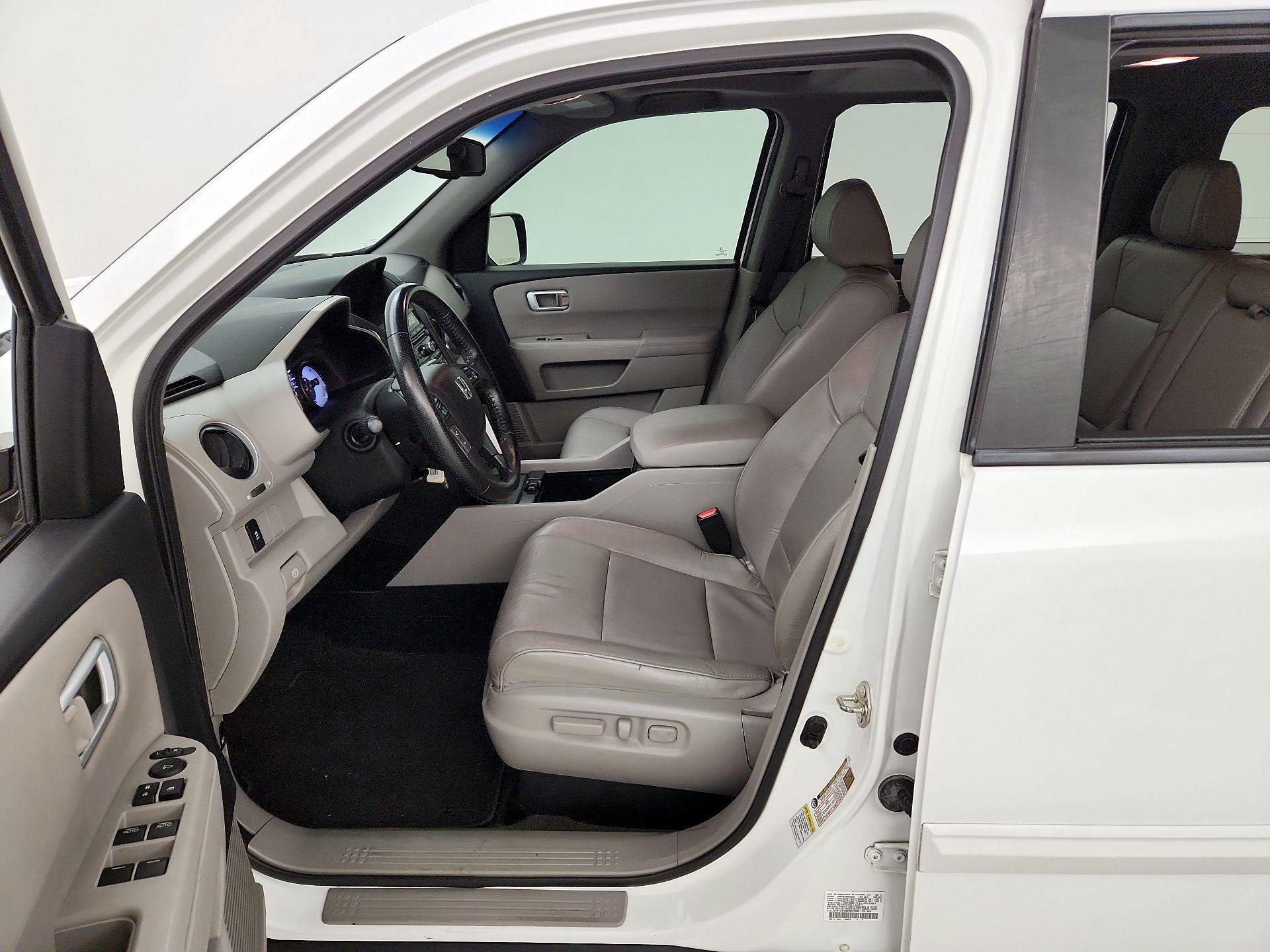 Thumbnail: 2014 Honda Pilot - 11