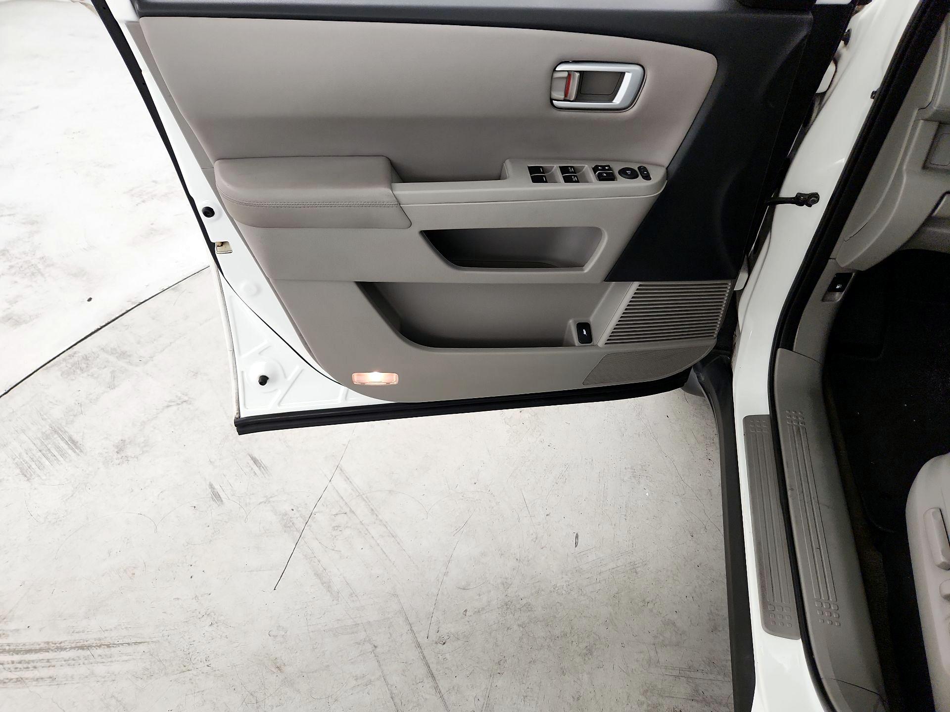 Thumbnail: 2014 Honda Pilot - 12
