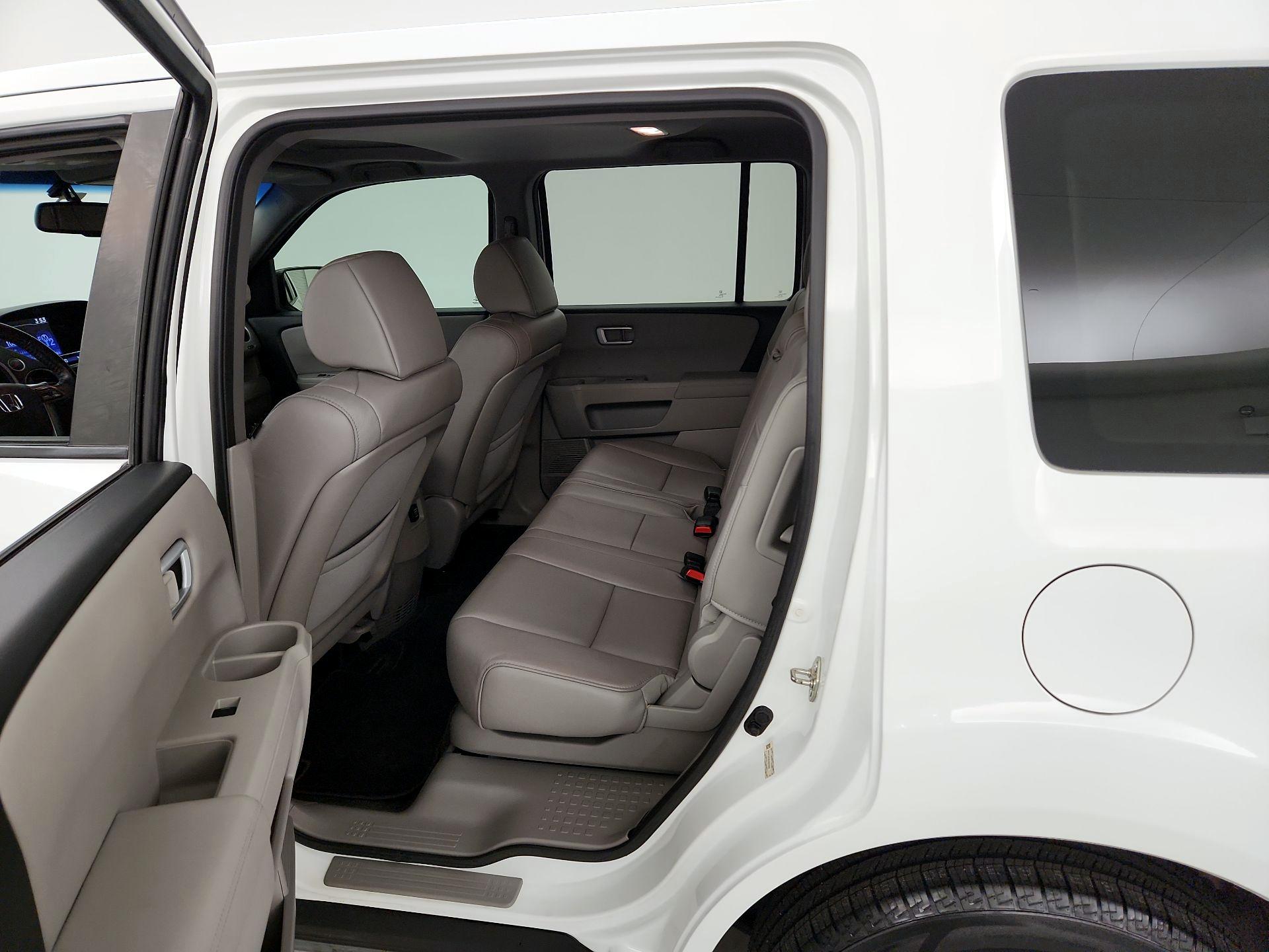 Thumbnail: 2014 Honda Pilot - 20