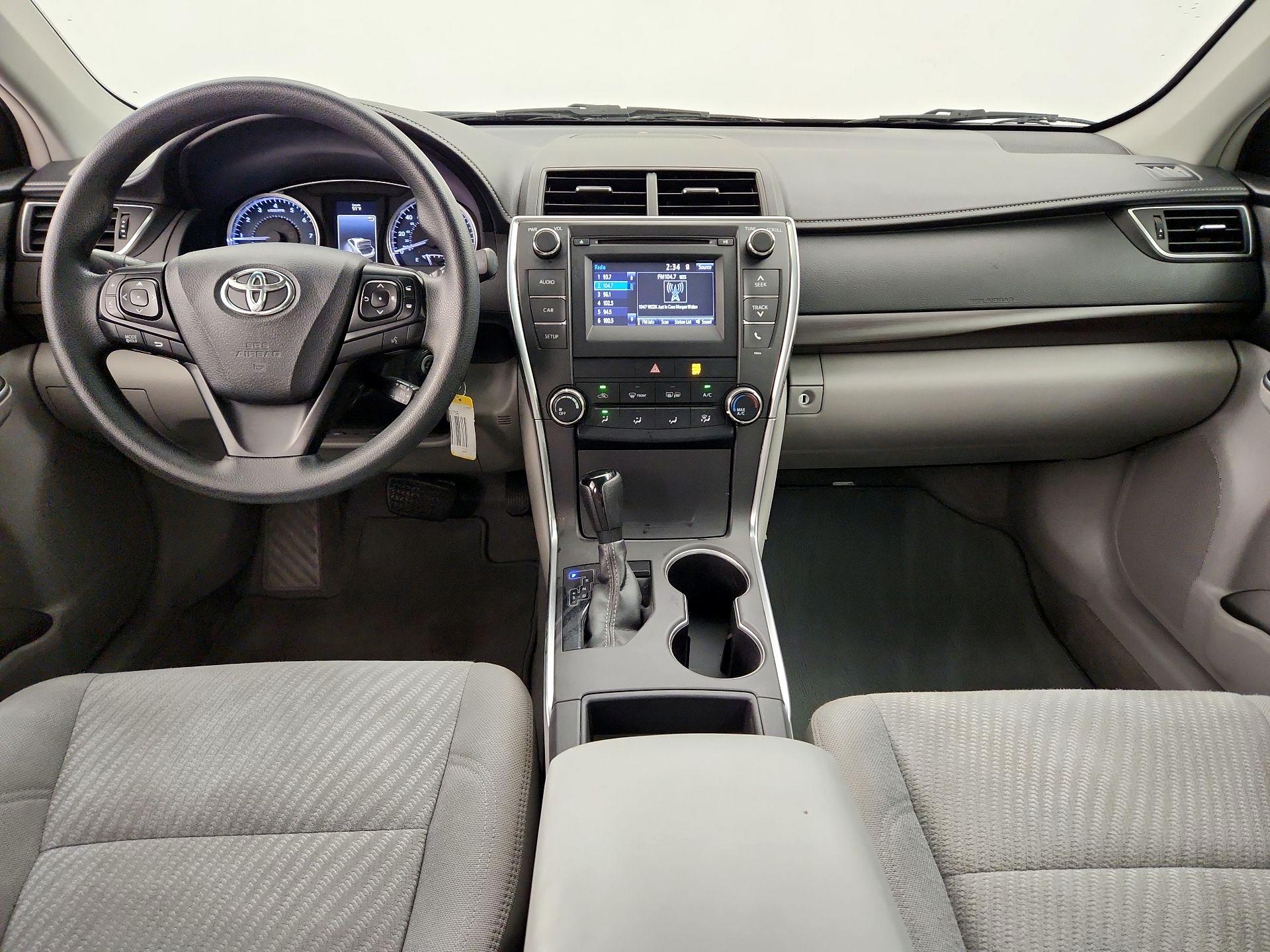 Thumbnail: 2017 Toyota Camry - 9