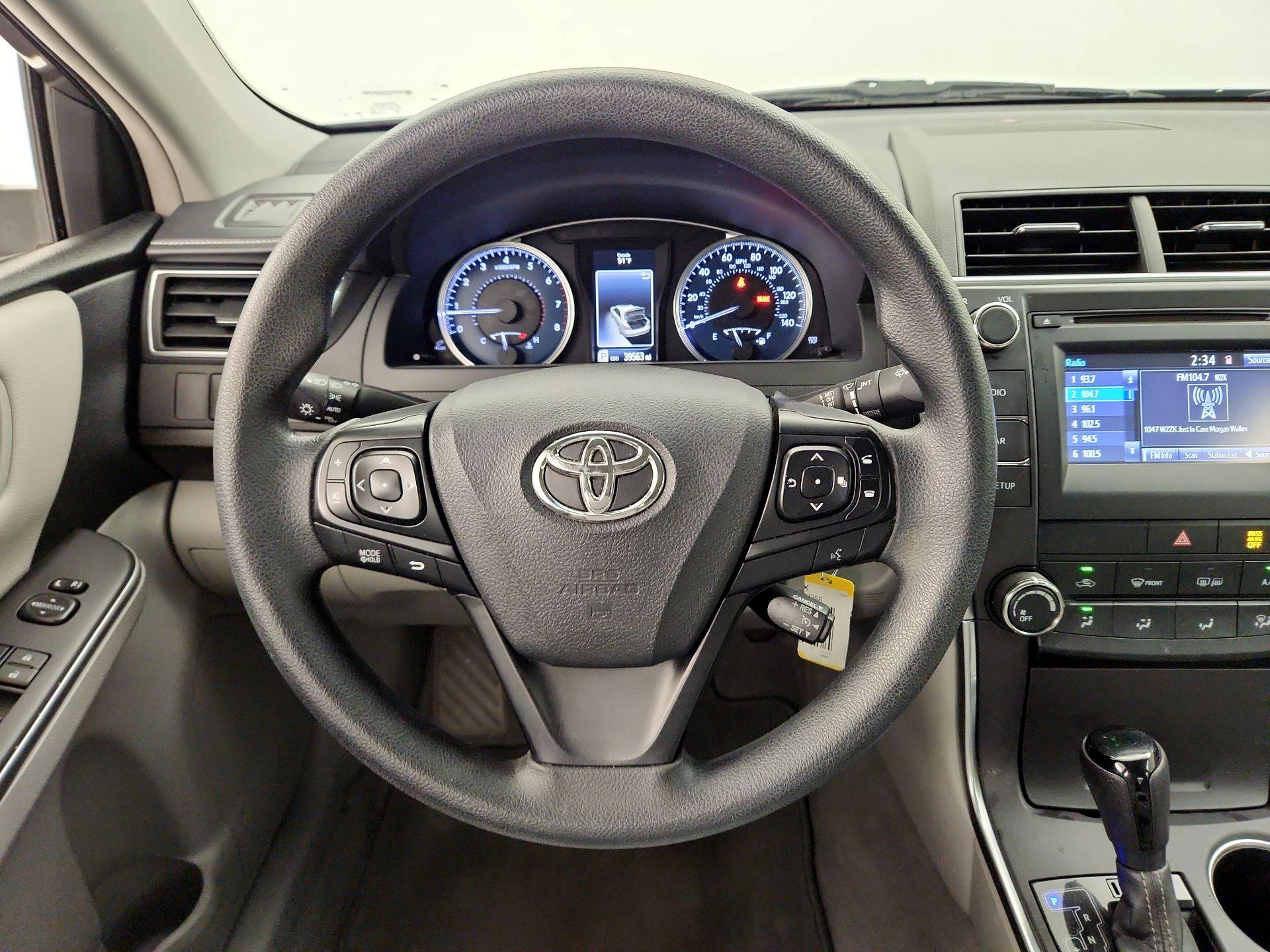 Thumbnail: 2017 Toyota Camry - 10