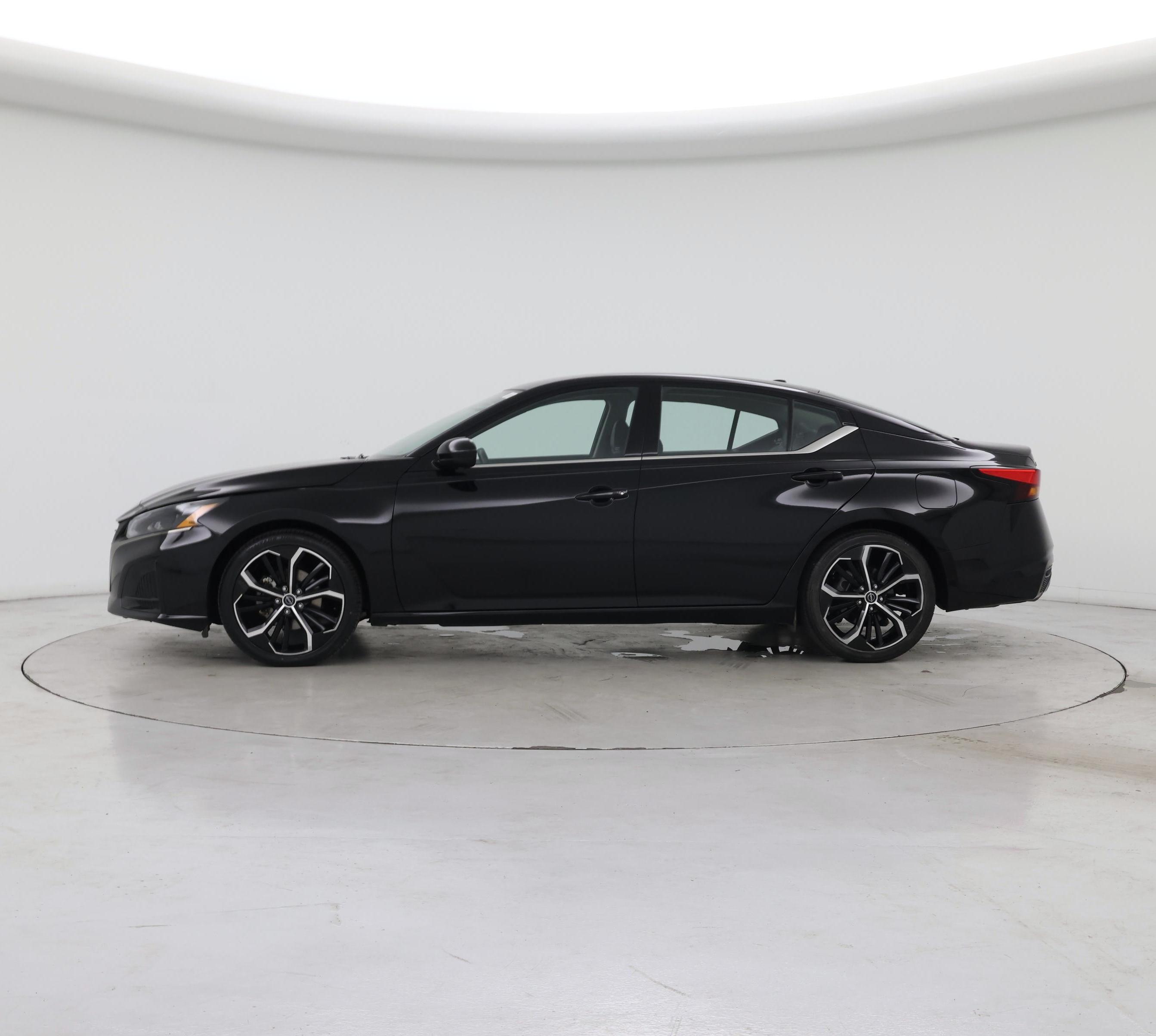 Thumbnail: 2024 Nissan Altima - 3