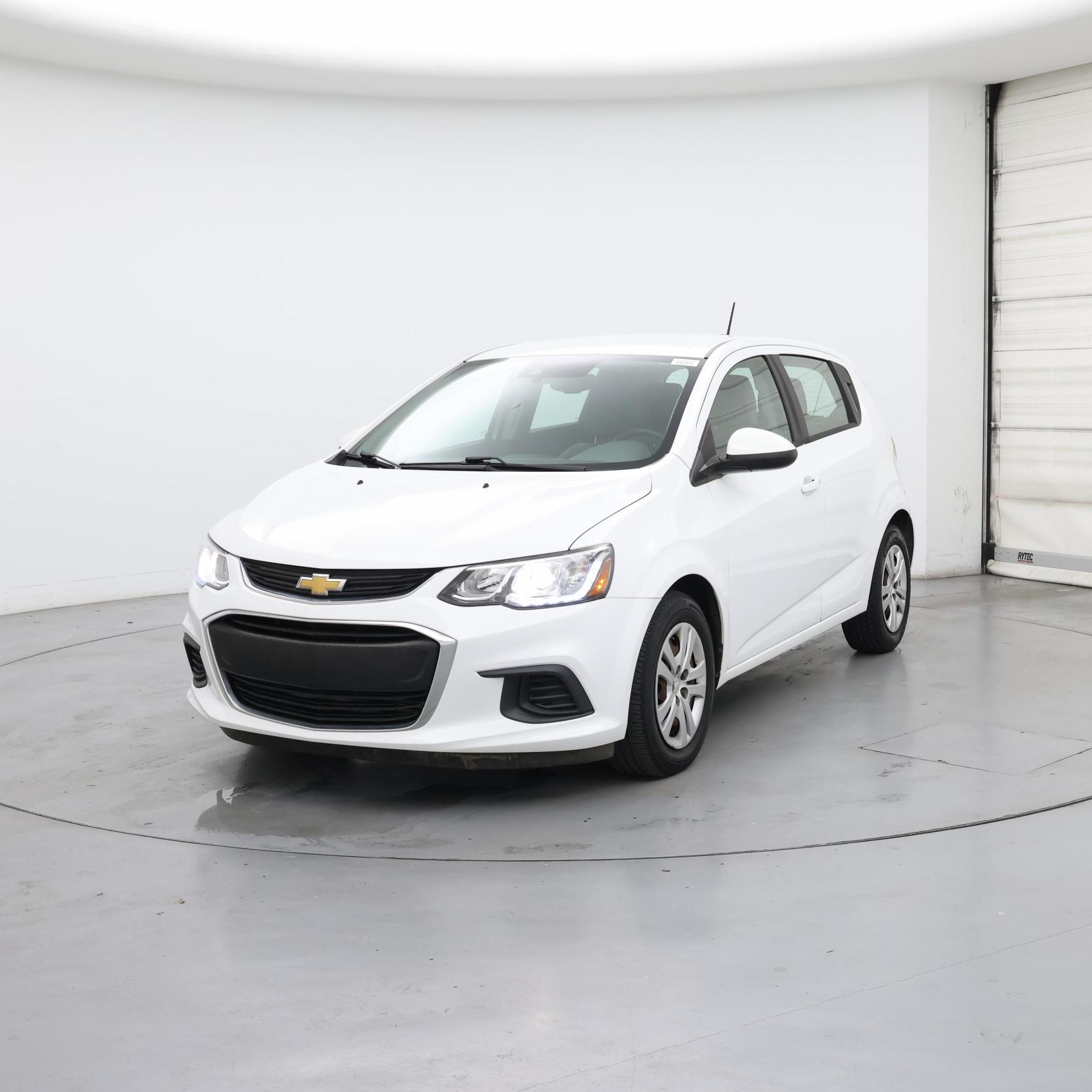 Thumbnail: 2020 Chevrolet Sonic - 4