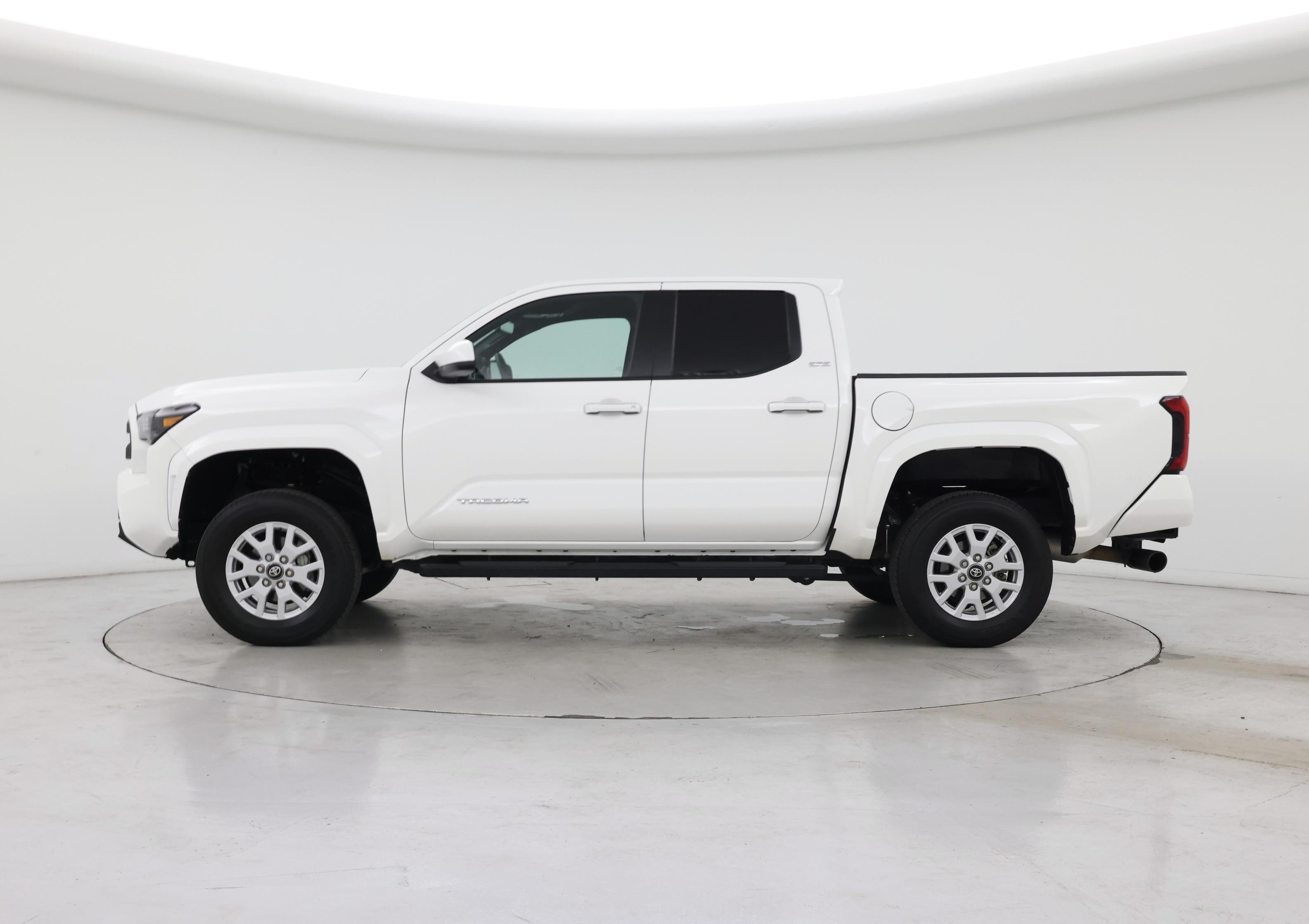 Thumbnail: 2024 Toyota Tacoma - 3