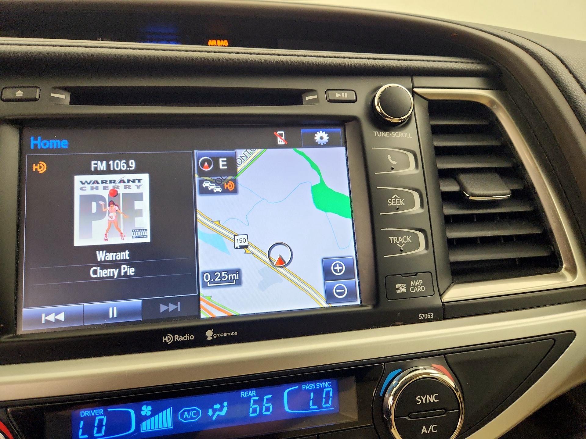 Thumbnail: 2014 Toyota Highlander - 14