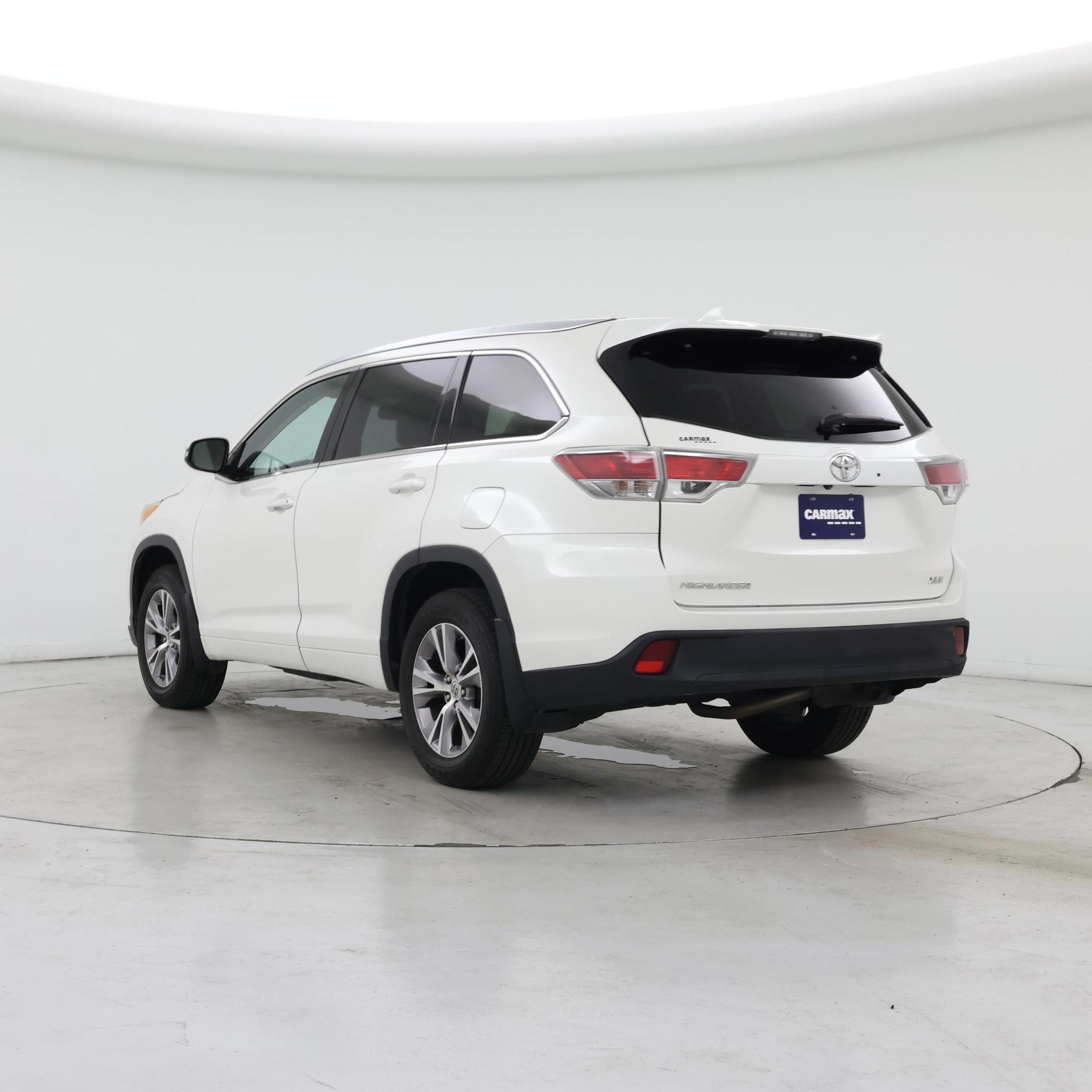 Thumbnail: 2014 Toyota Highlander - 2