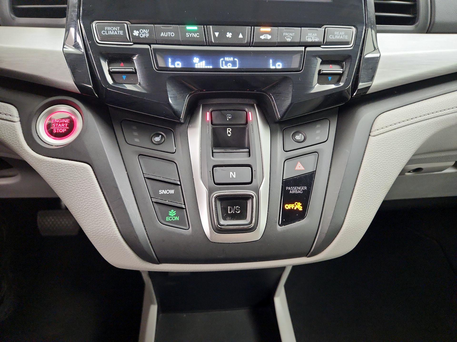 Thumbnail: 2019 Honda Odyssey - 17