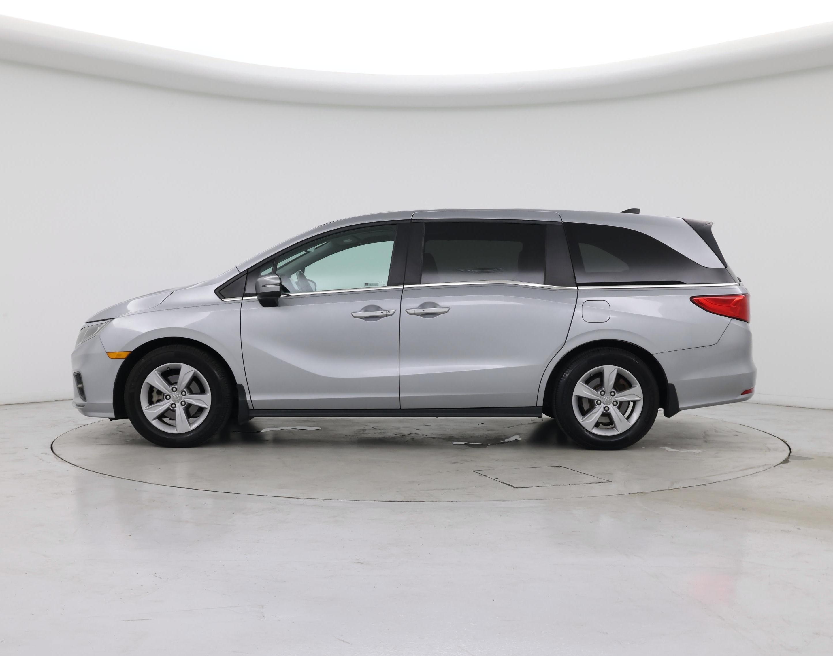 Thumbnail: 2019 Honda Odyssey - 3
