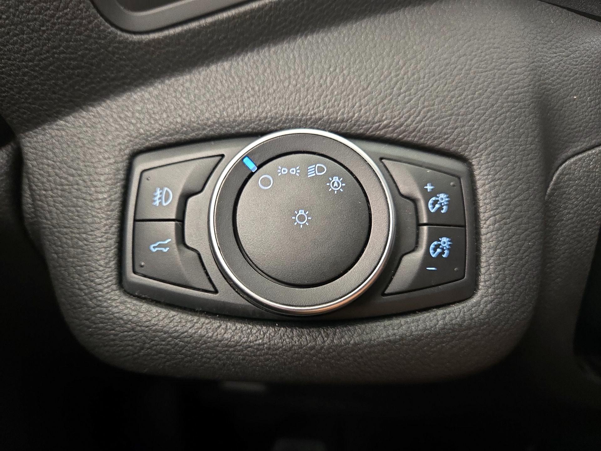 Thumbnail: 2017 Ford Escape - 13