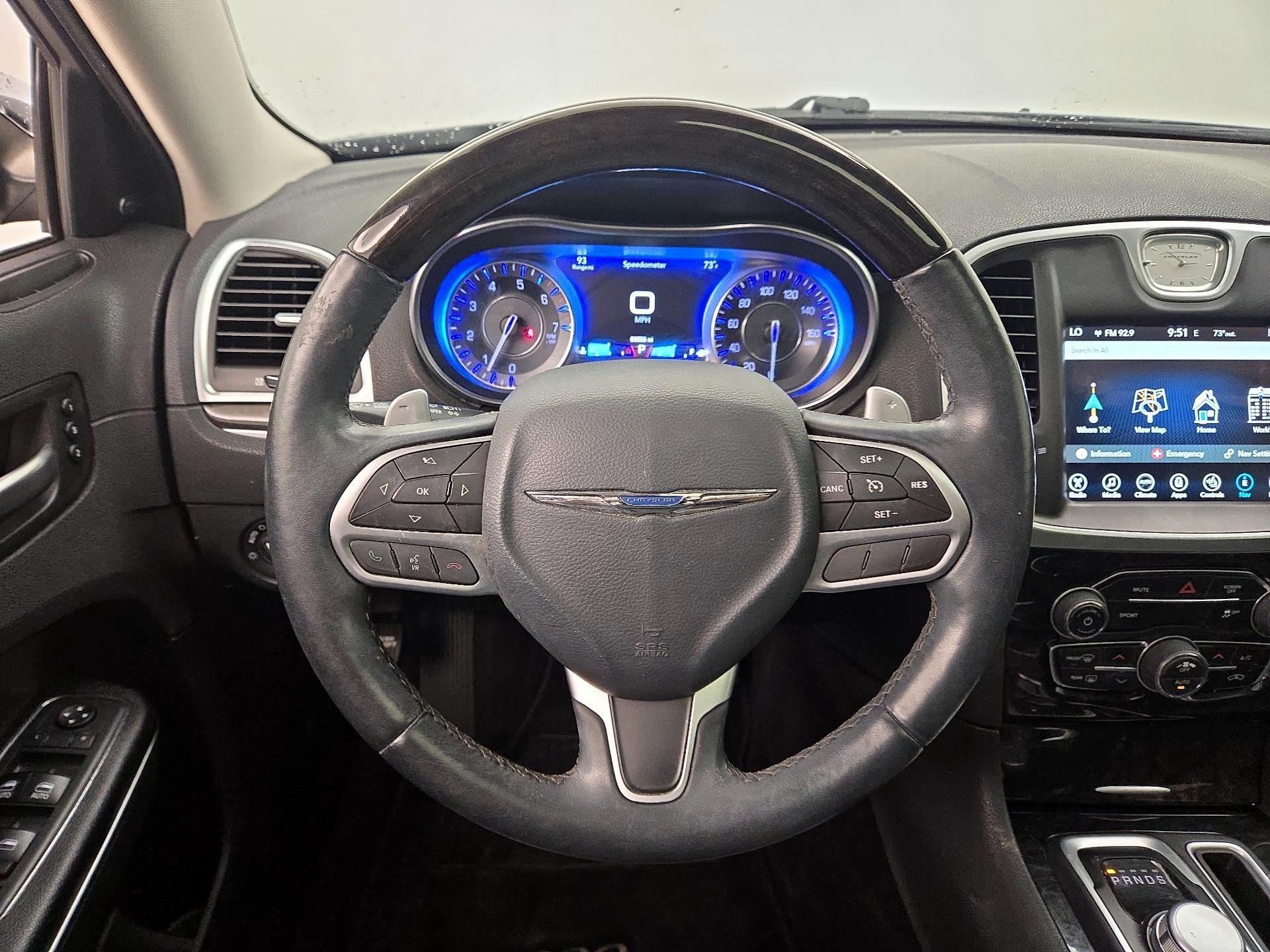 Thumbnail: 2017 Chrysler 300 - 10