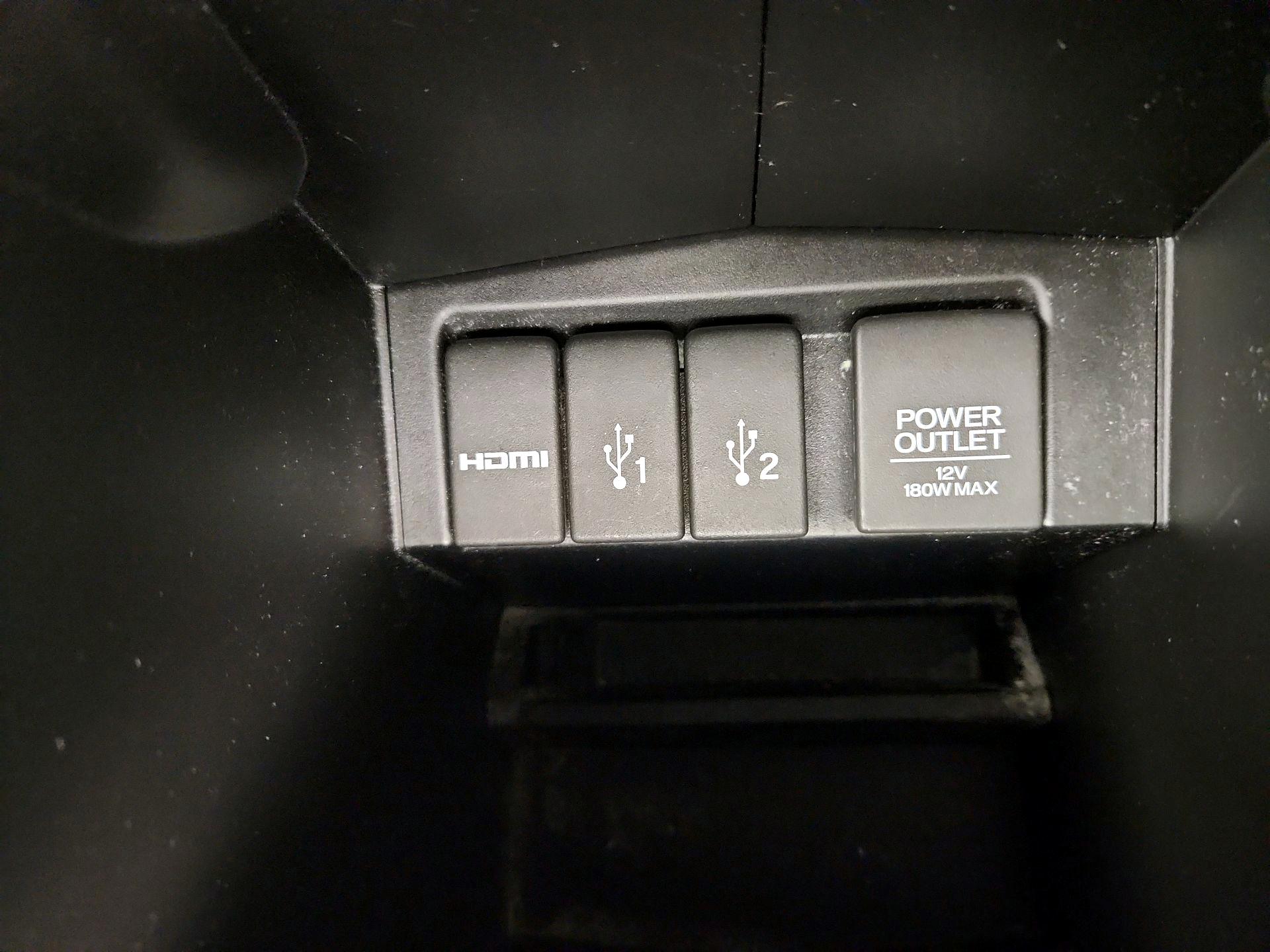 Thumbnail: 2015 Honda CR-V - 18
