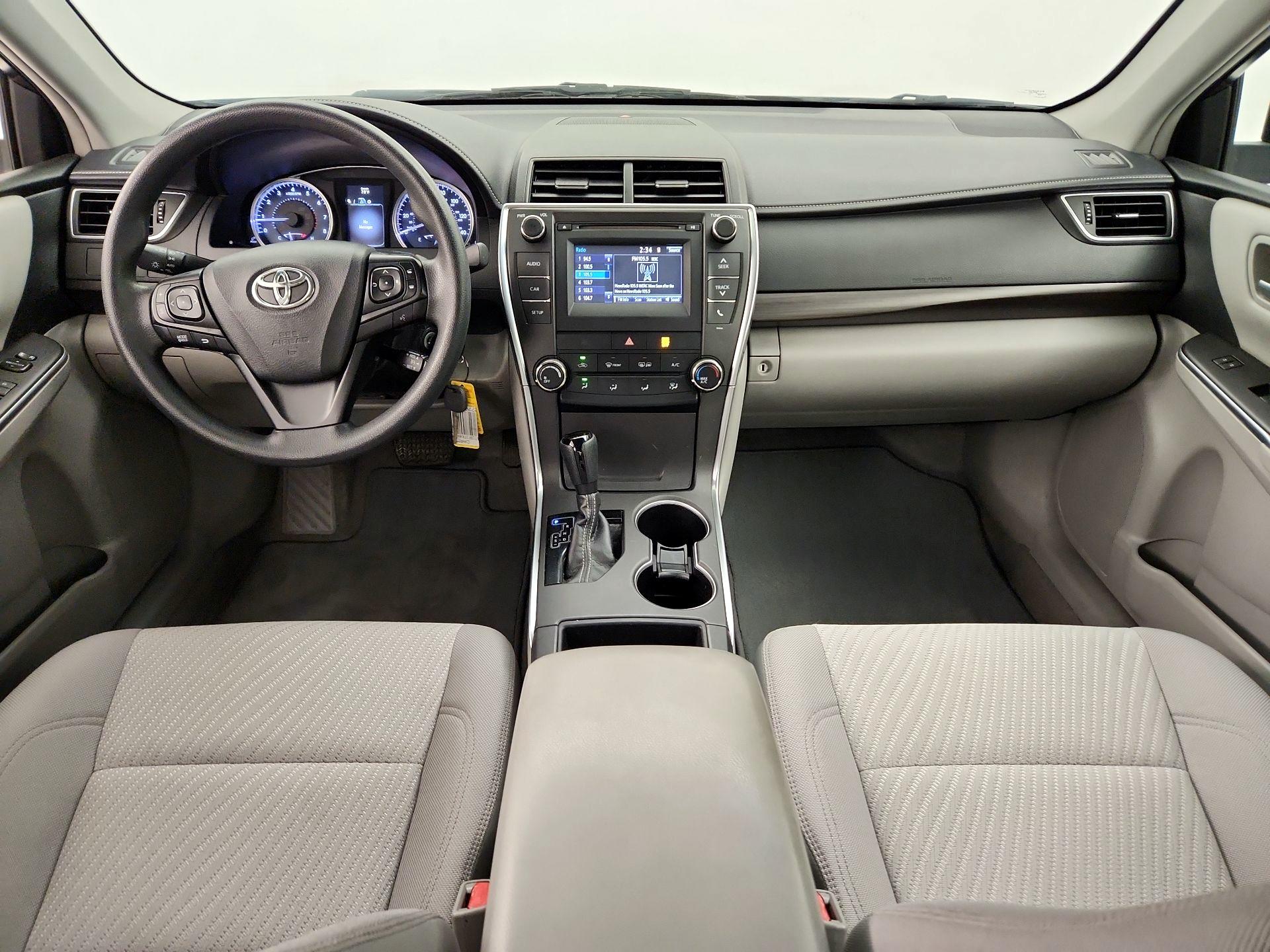 Thumbnail: 2017 Toyota Camry - 9