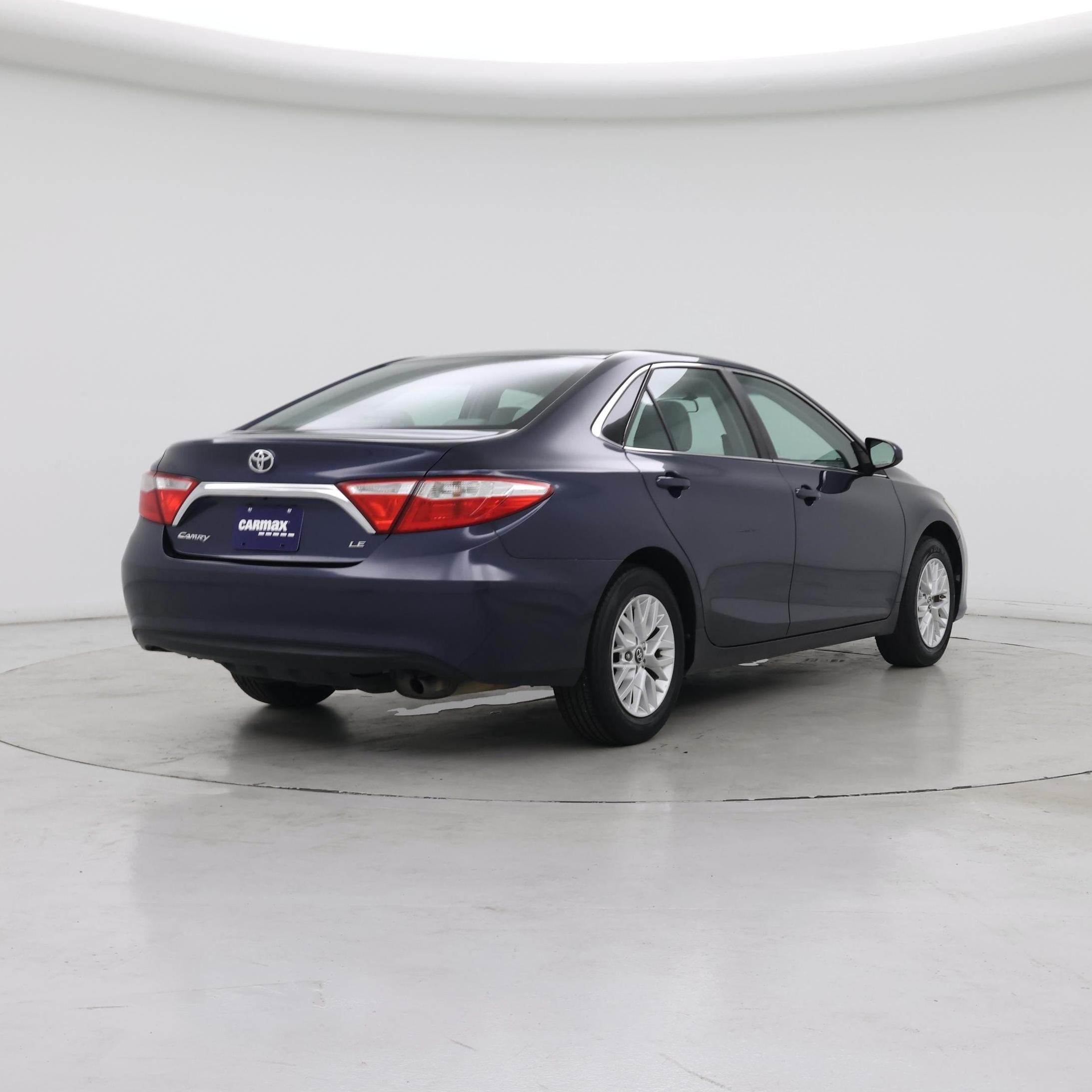 Thumbnail: 2017 Toyota Camry - 8
