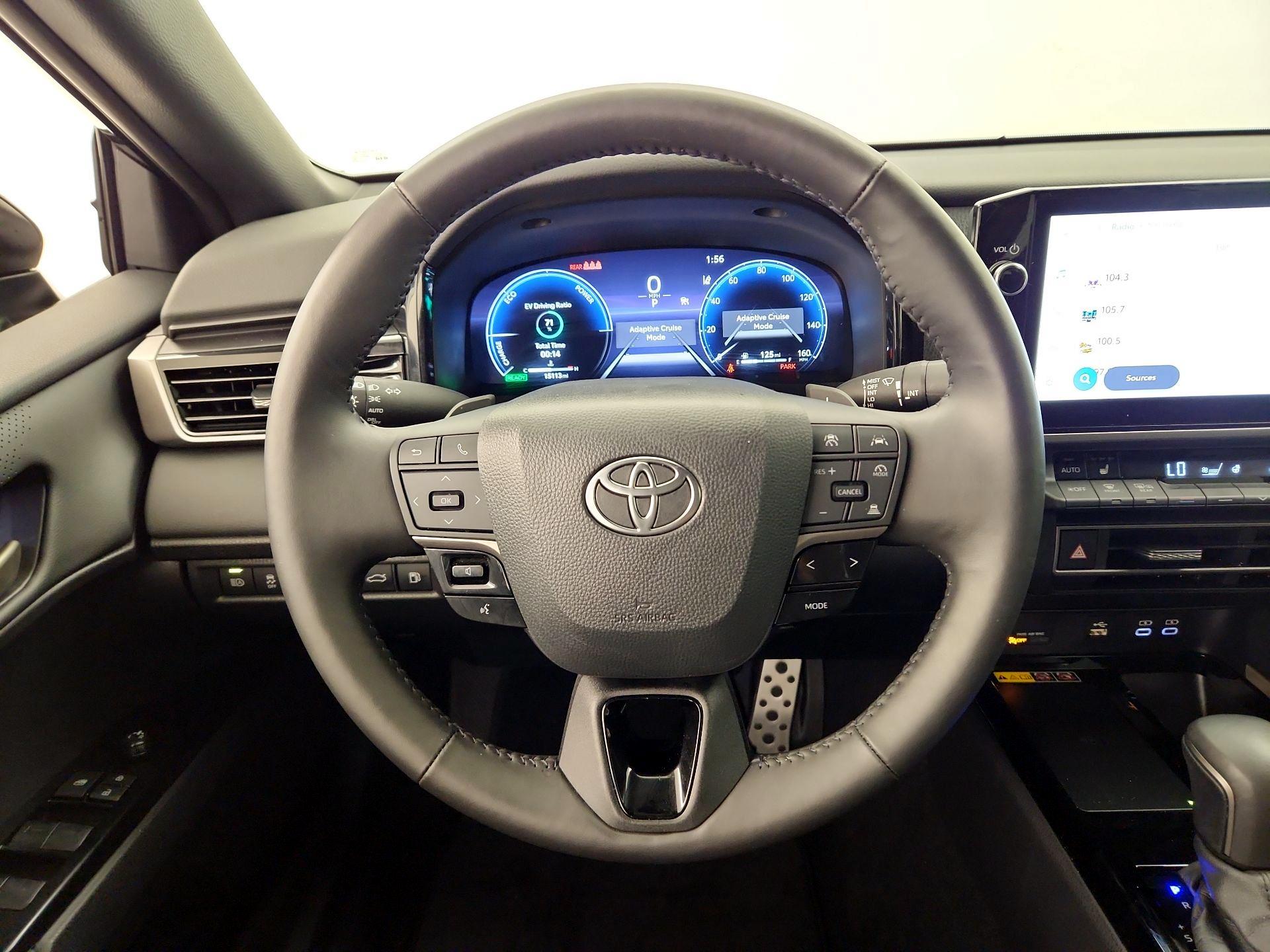 Thumbnail: 2025 Toyota Camry - 10