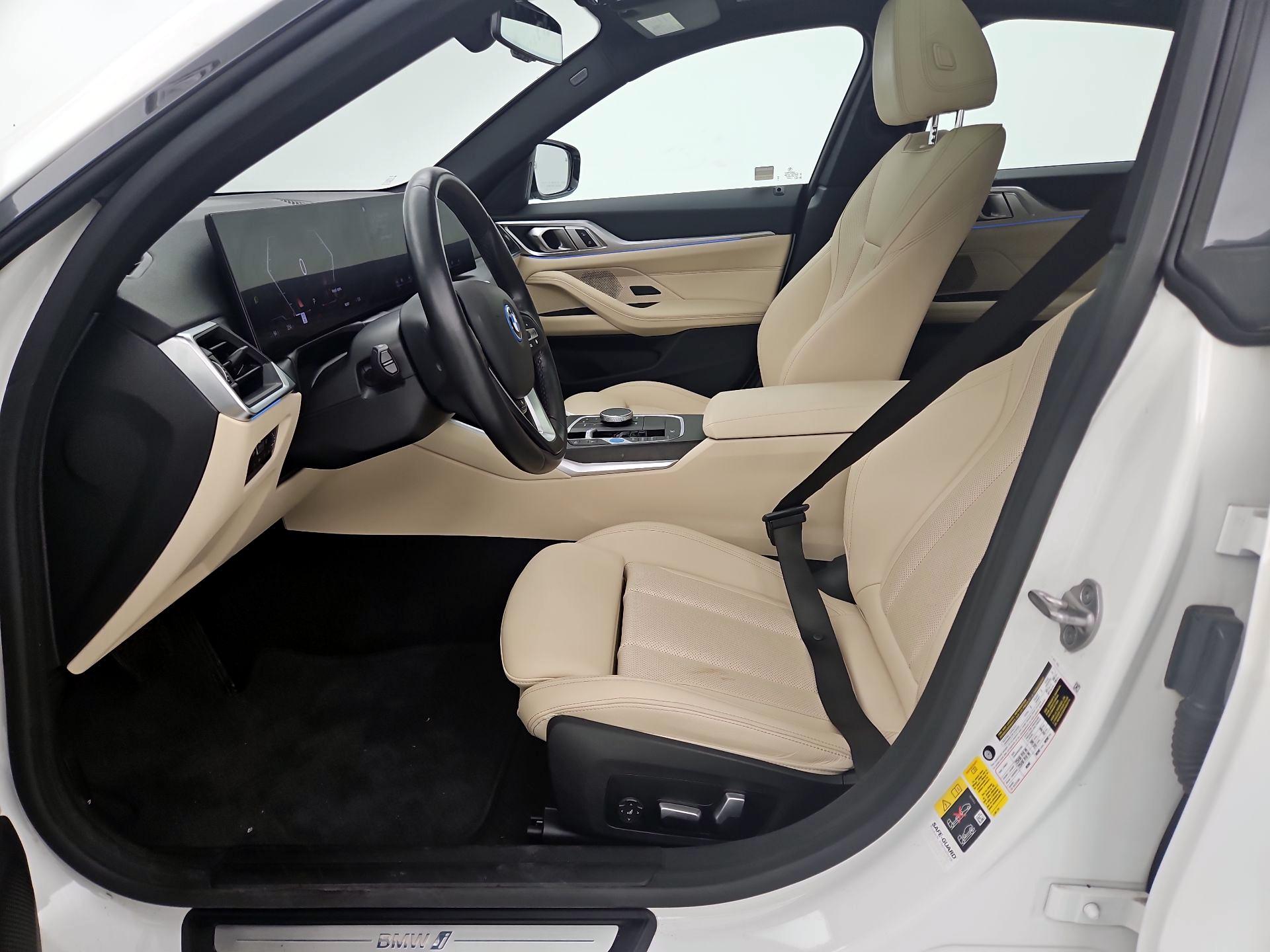 Thumbnail: 2023 BMW i4 - 11