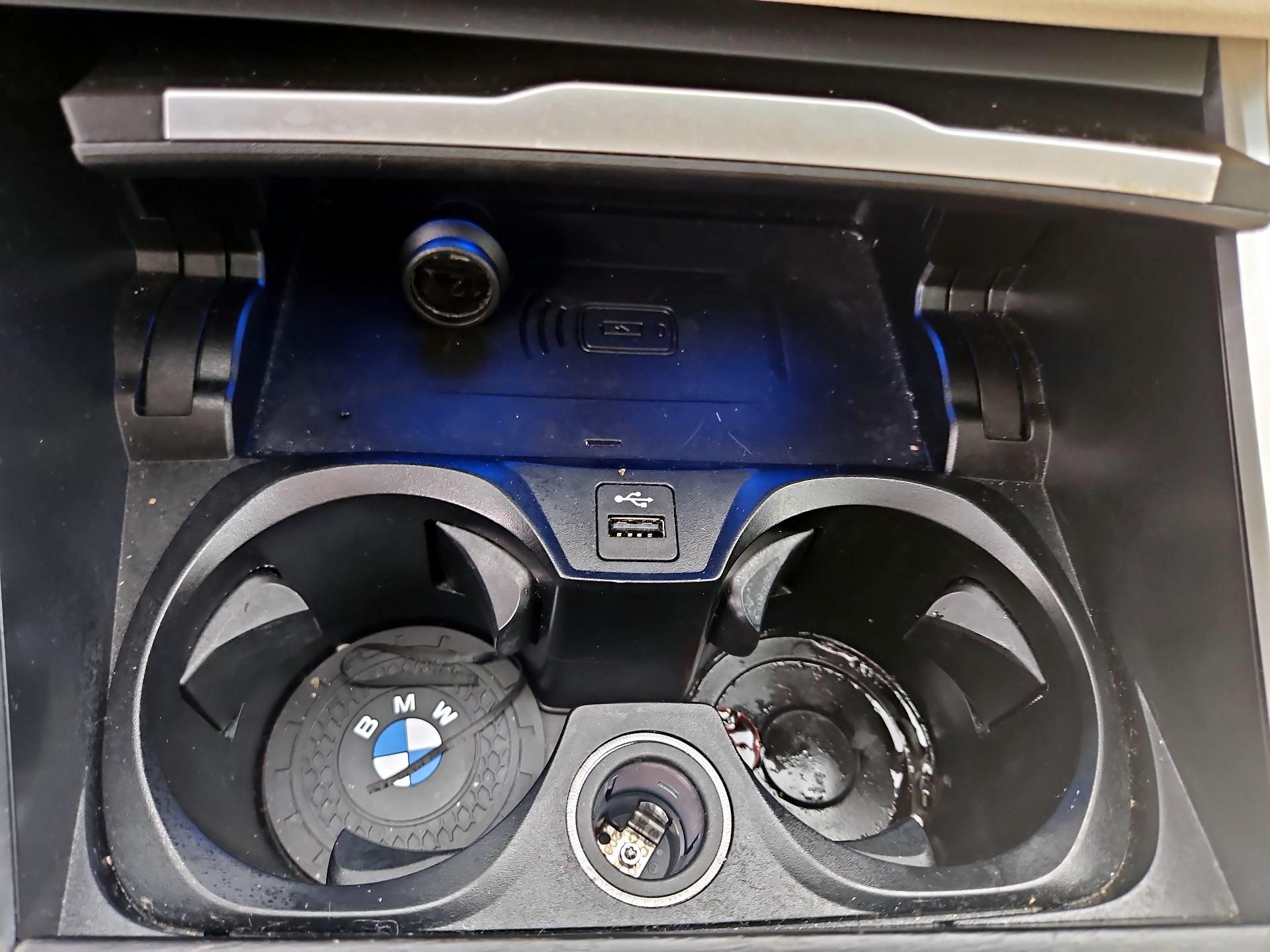 Thumbnail: 2023 BMW i4 - 19