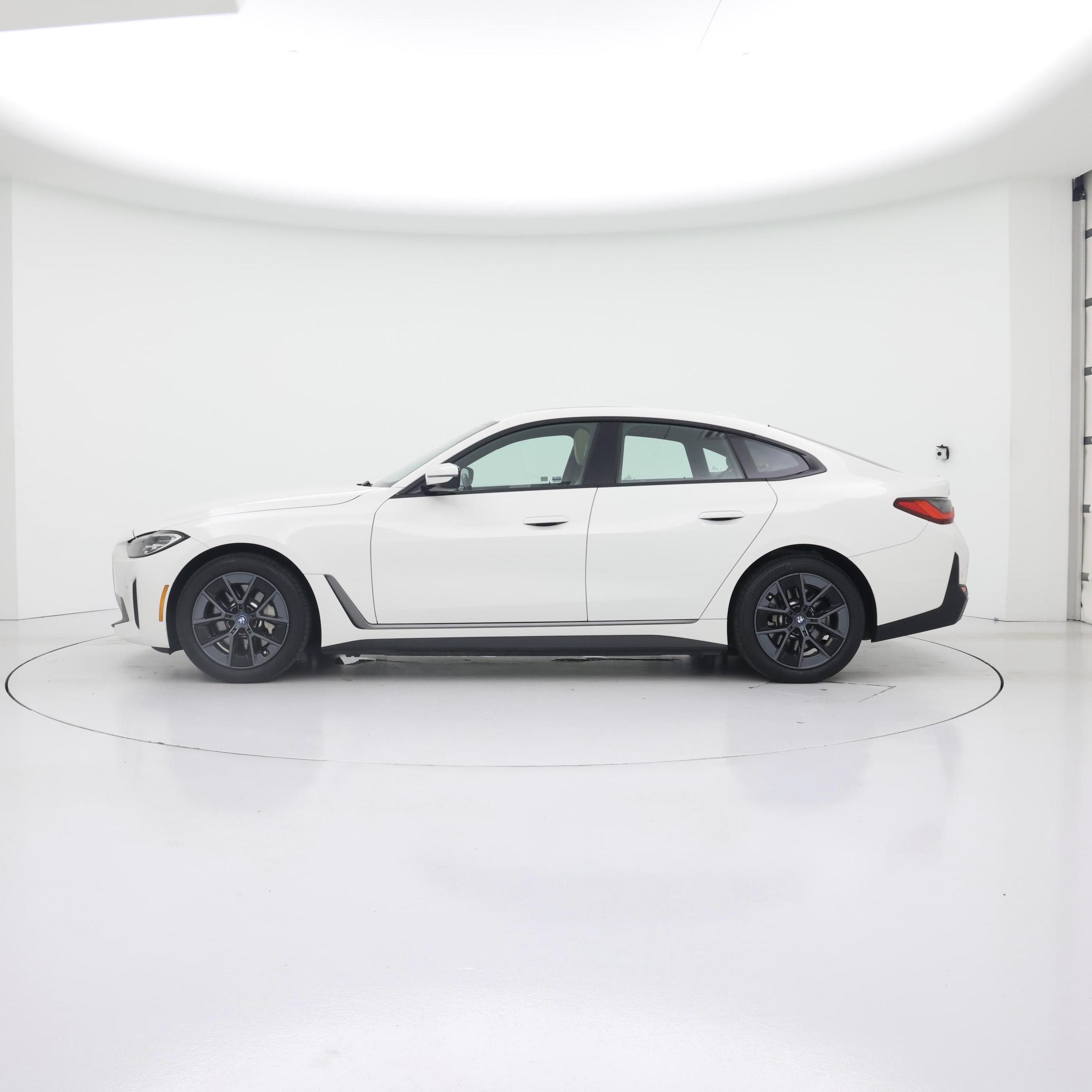 Thumbnail: 2023 BMW i4 - 3