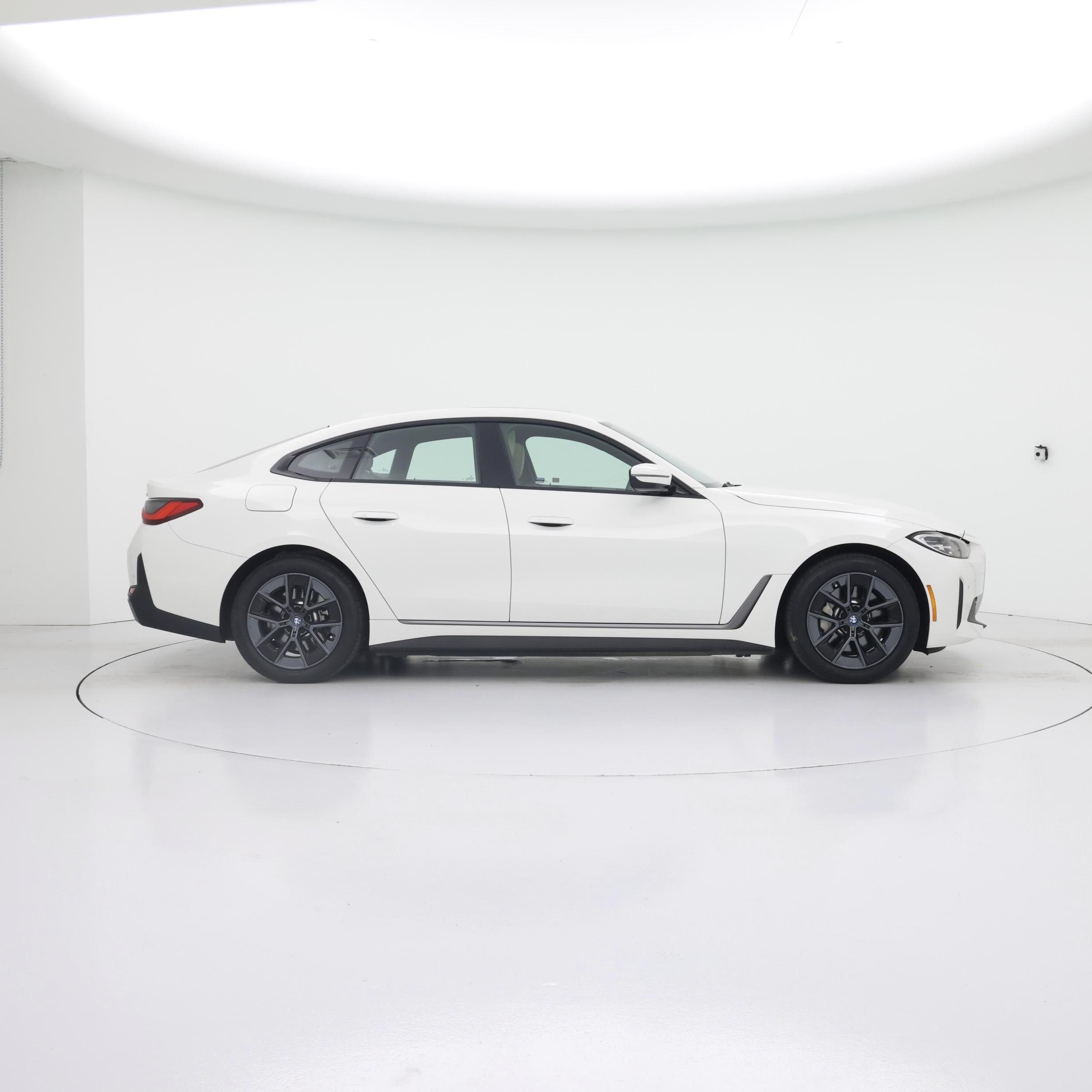 Thumbnail: 2023 BMW i4 - 7