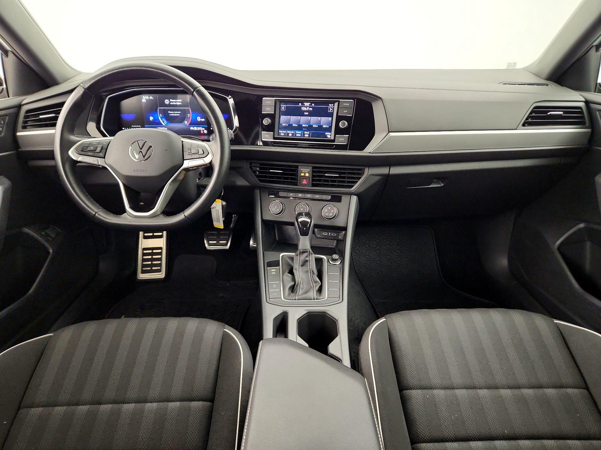 Thumbnail: 2023 Volkswagen Jetta - 9