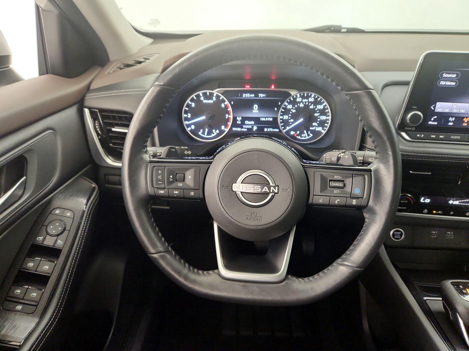 Thumbnail: 2022 Nissan Rogue - 10