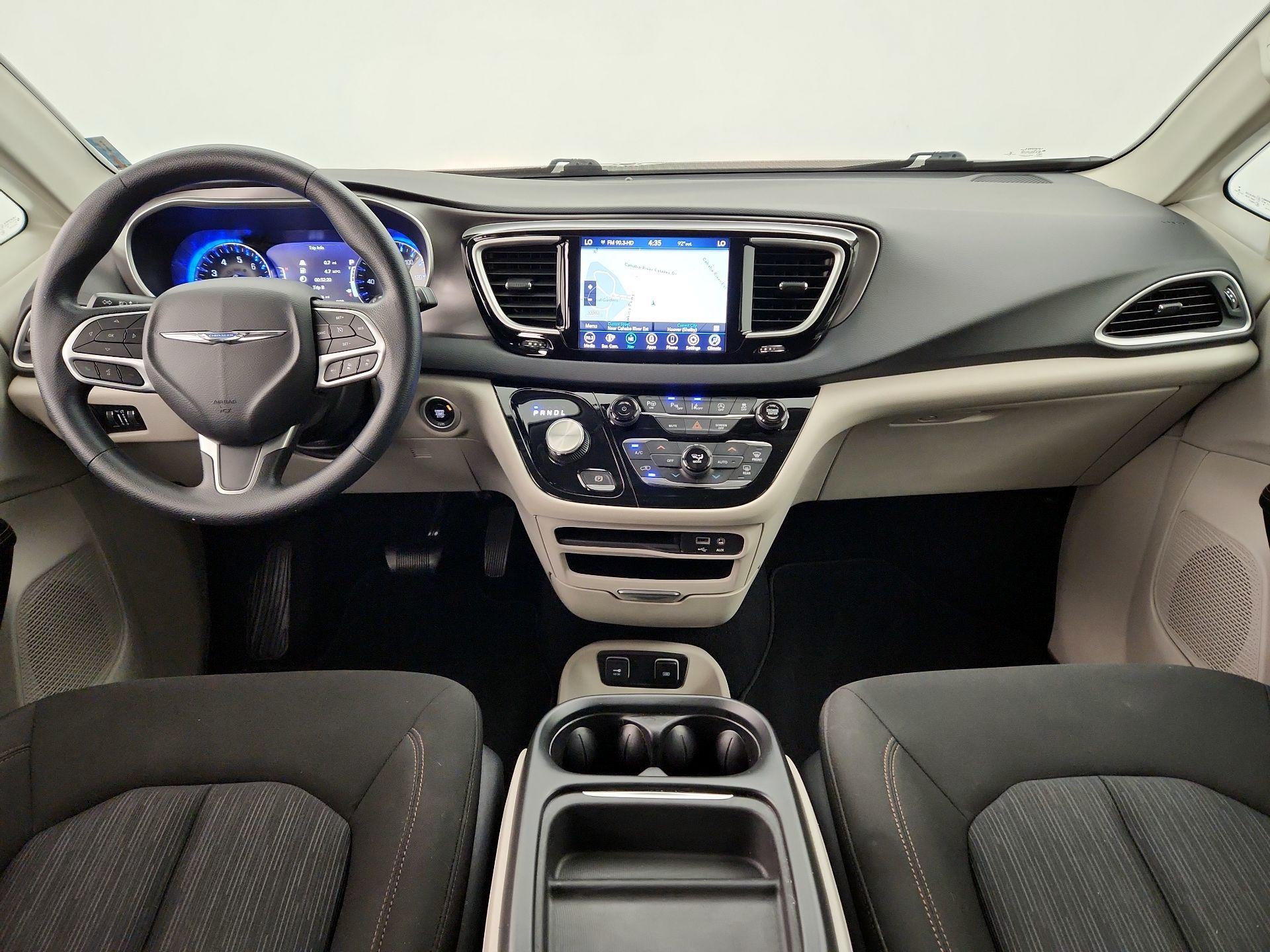 Thumbnail: 2020 Chrysler Pacifica - 9