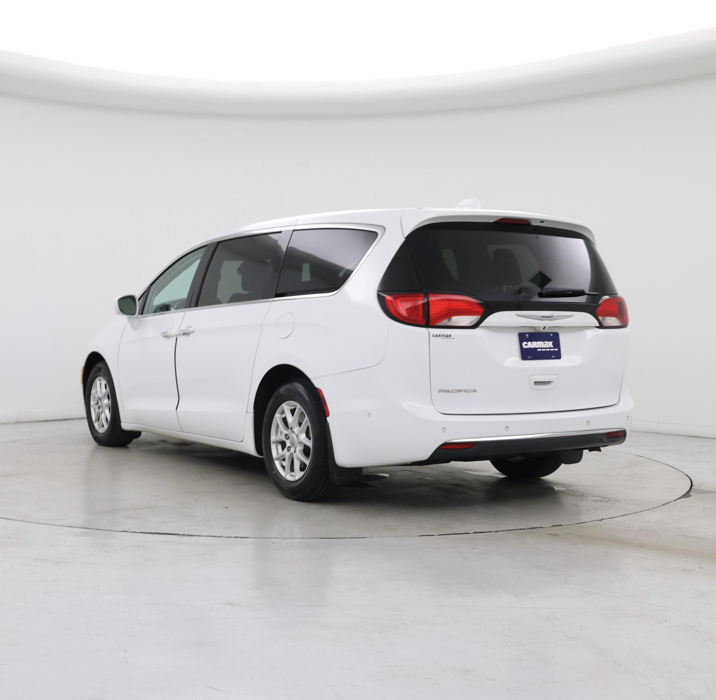 Thumbnail: 2020 Chrysler Pacifica - 2