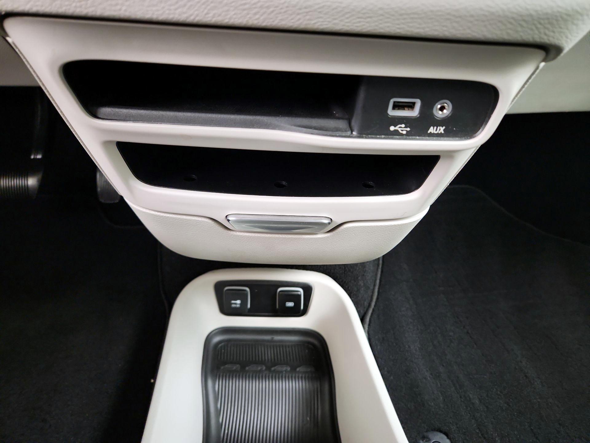Thumbnail: 2020 Chrysler Pacifica - 19