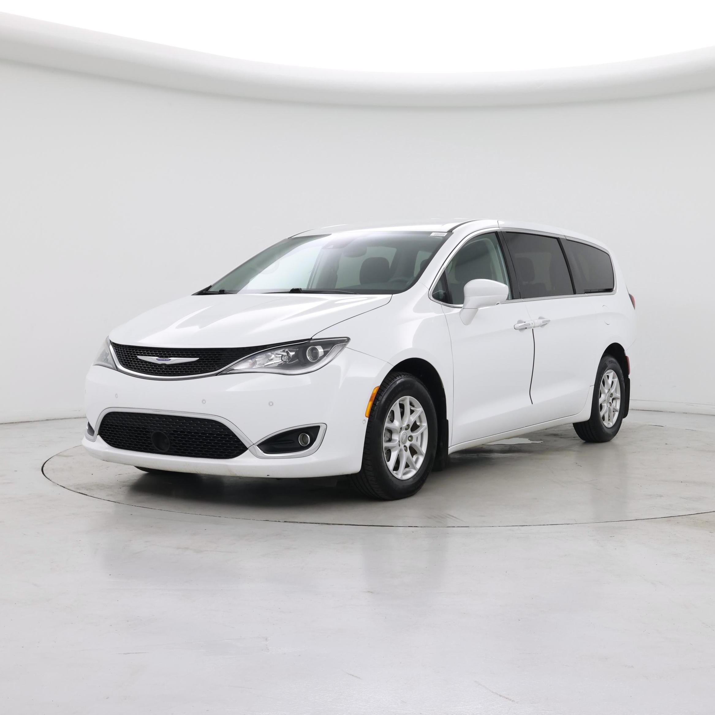 Thumbnail: 2020 Chrysler Pacifica - 4